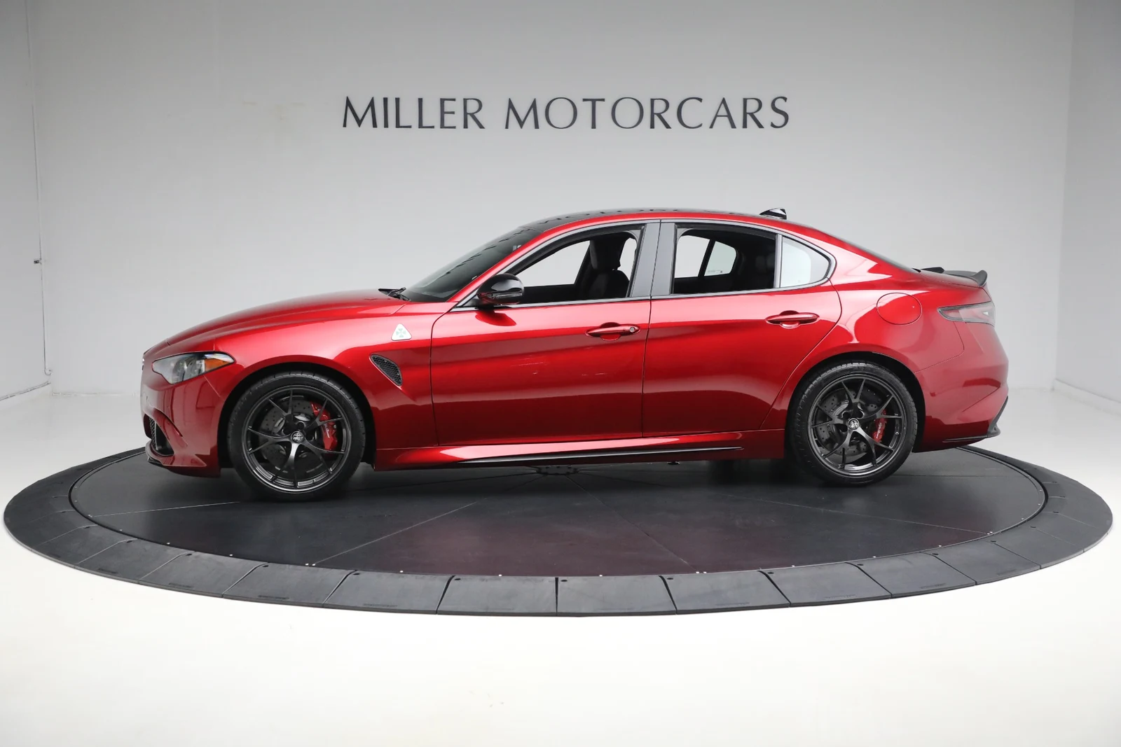 2024 Alfa Romeo Giulia Quadrifoglio, 2/20