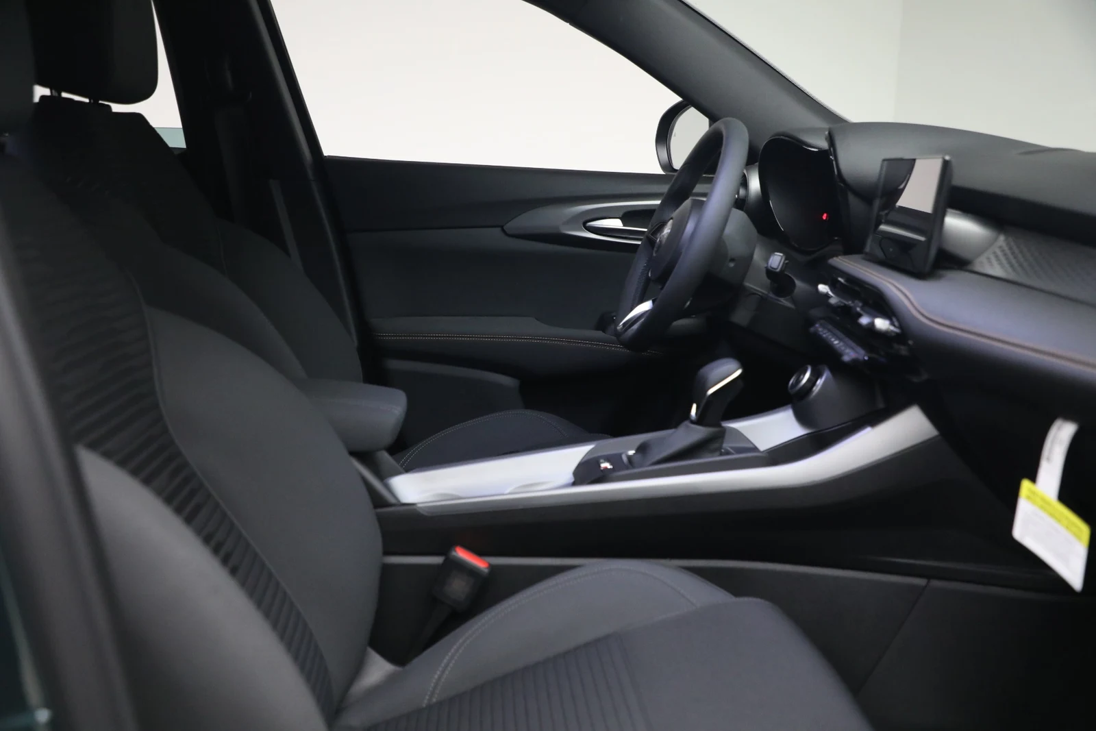 2026 Alfa Romeo Tonale Sprint, 16/28