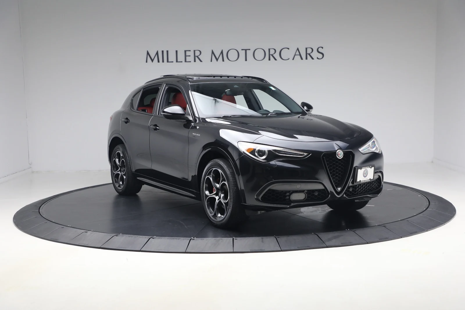 2023 Alfa Romeo Stelvio Veloce, 11/25