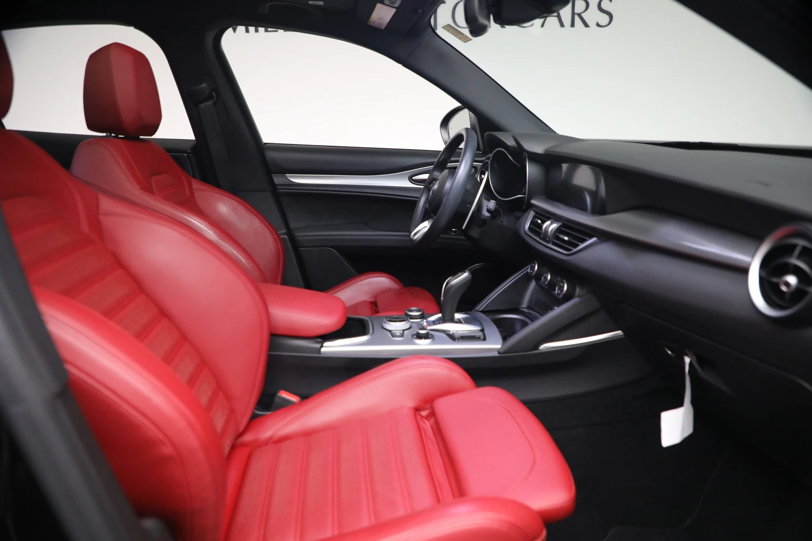 2023 Alfa Romeo Stelvio Veloce, 16/25