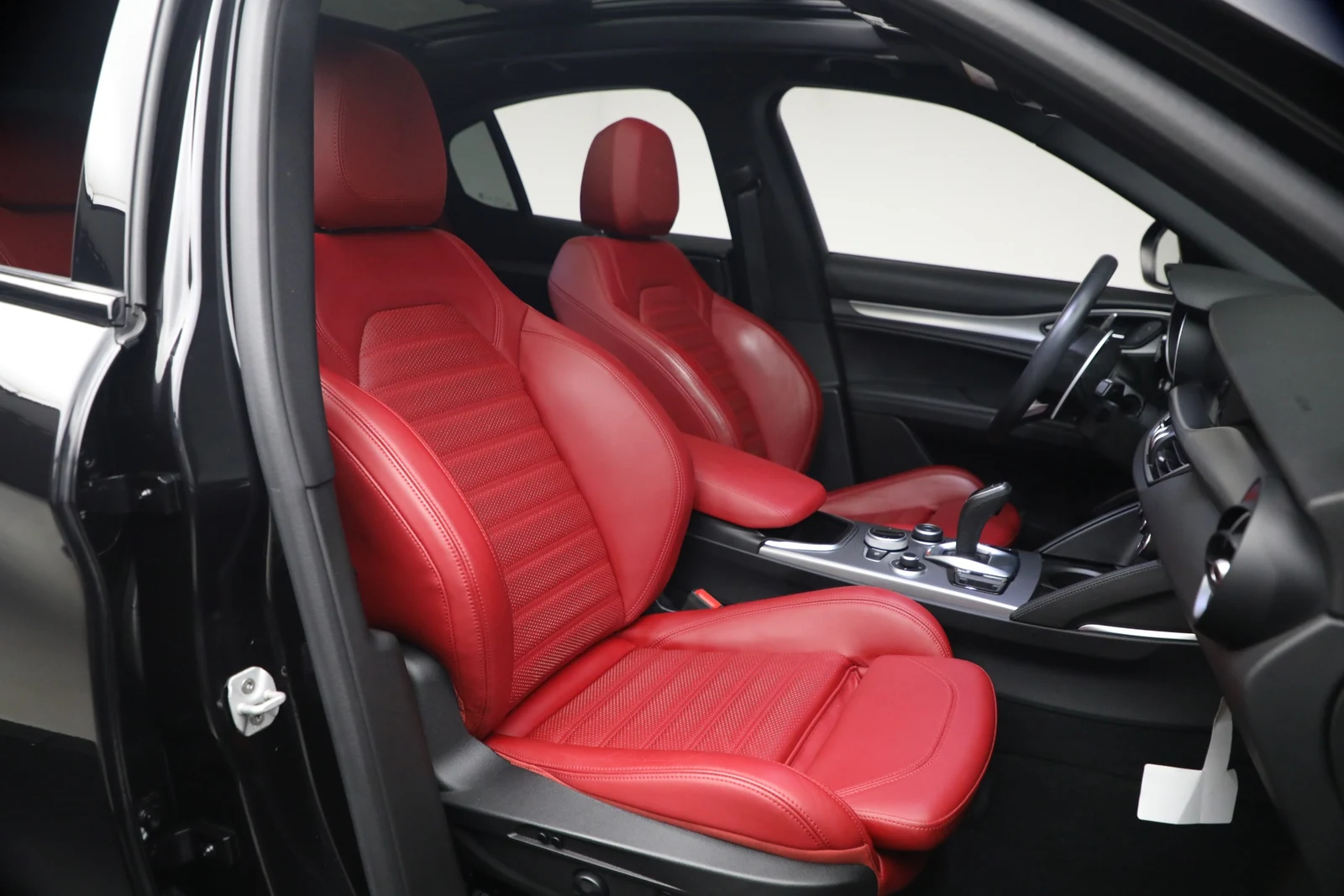 2023 Alfa Romeo Stelvio Veloce, 17/25