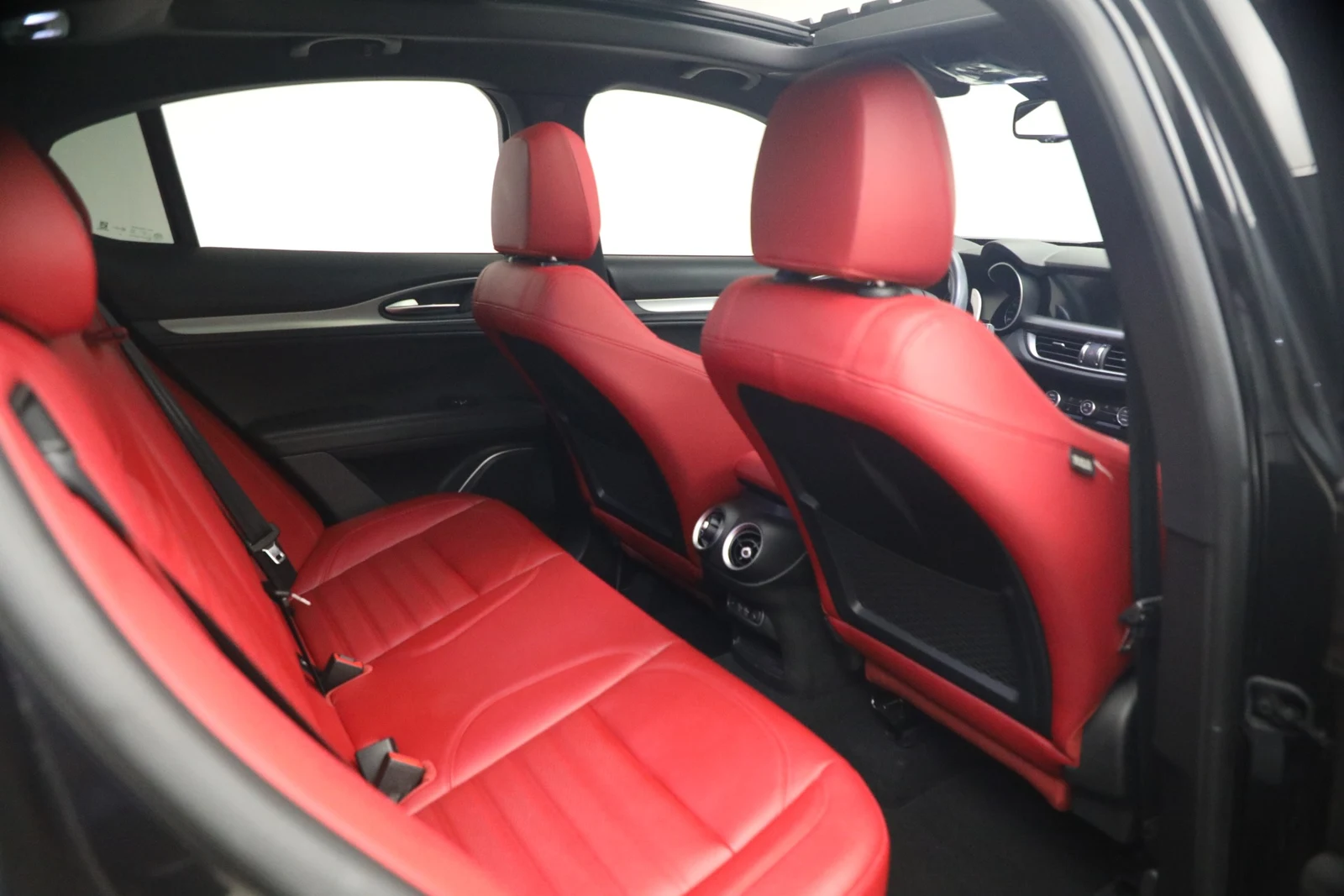 2023 Alfa Romeo Stelvio Veloce, 21/25