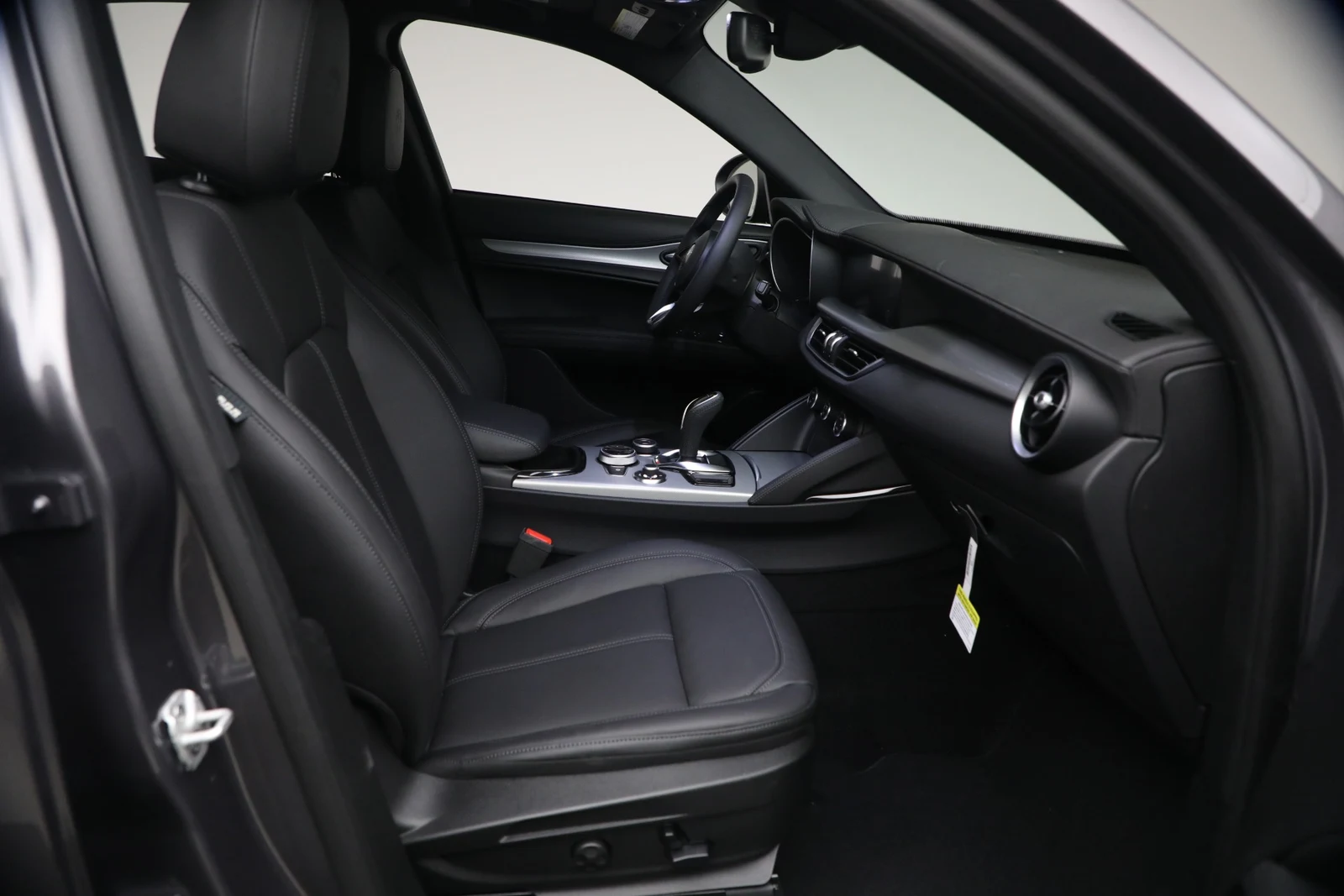 2026 Alfa Romeo Stelvio, 16/20