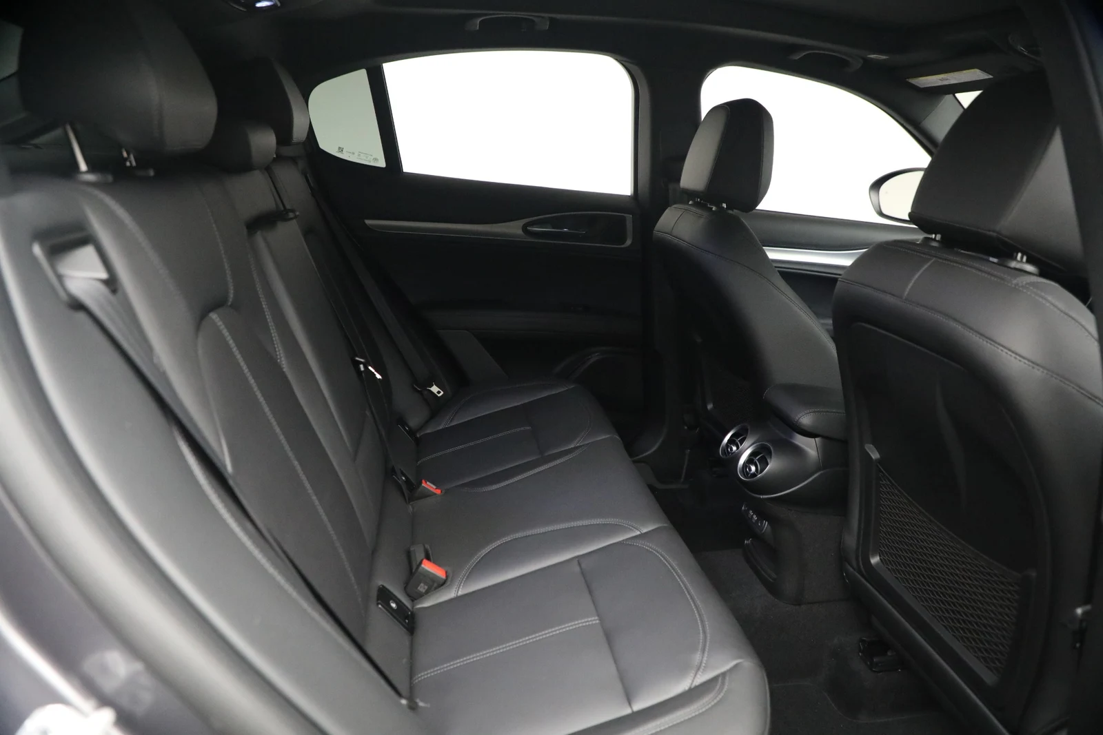 2026 Alfa Romeo Stelvio, 20/20