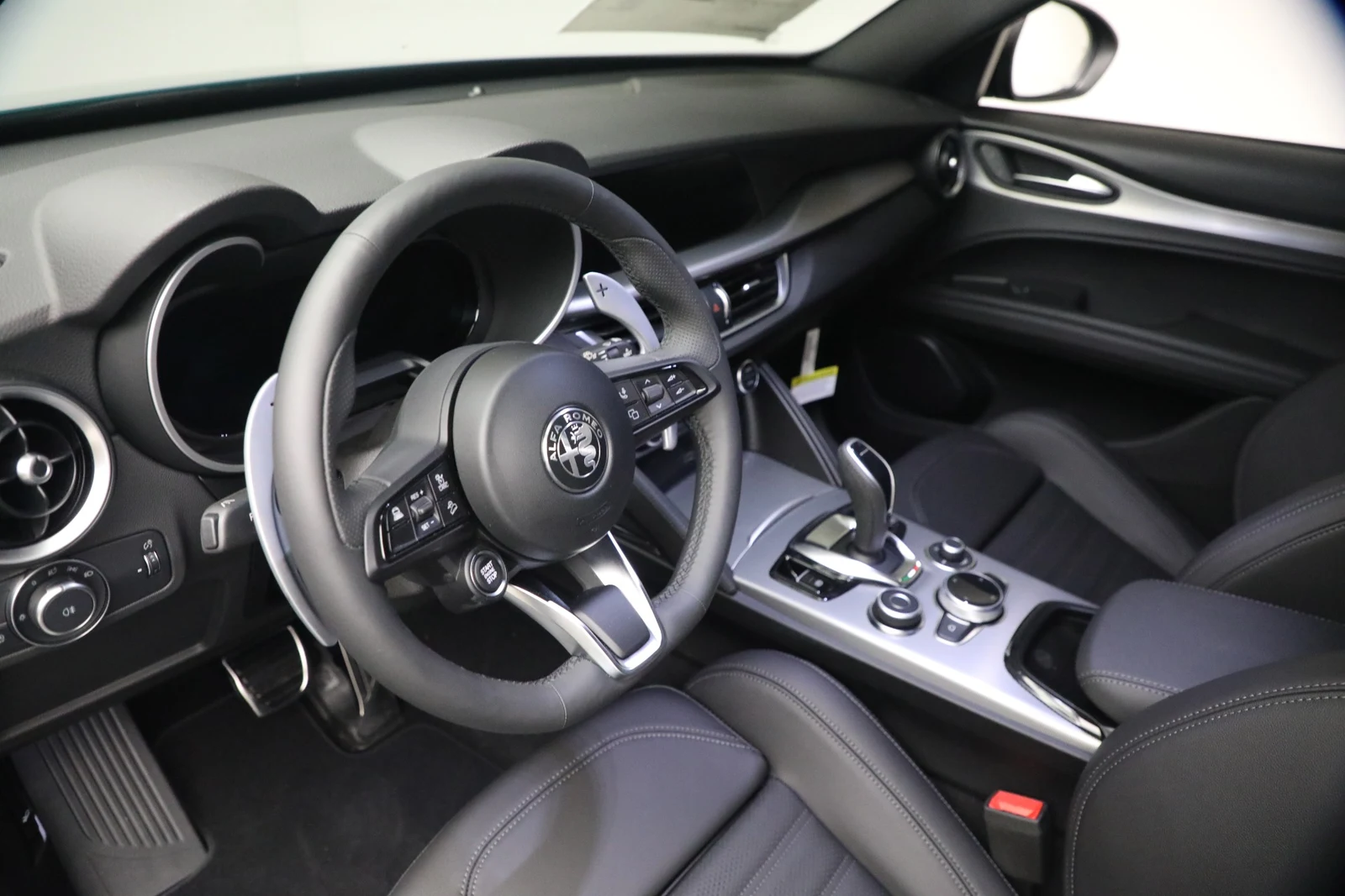 2026 Alfa Romeo Stelvio Veloce, 20/20