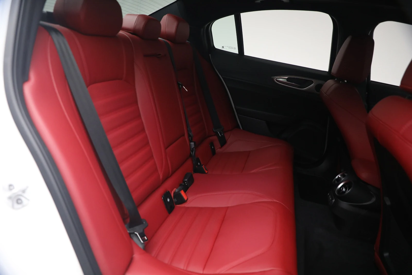 2026 Alfa Romeo Giulia Veloce, 18/20