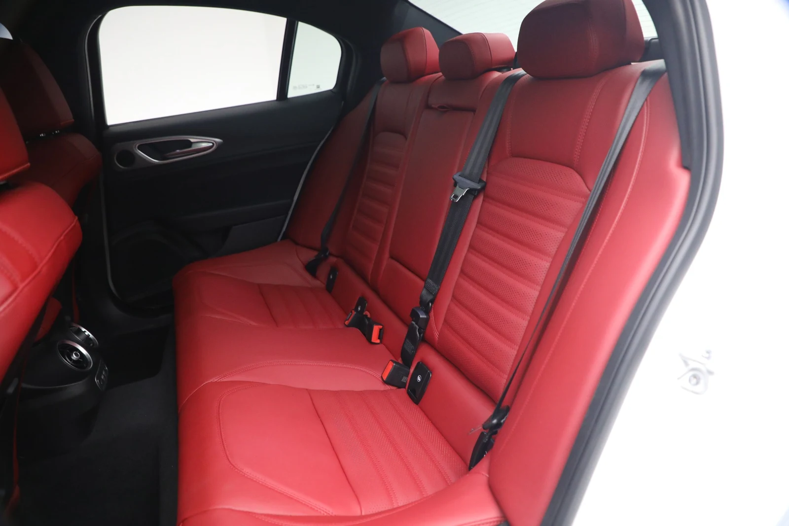 2026 Alfa Romeo Giulia Veloce, 19/20