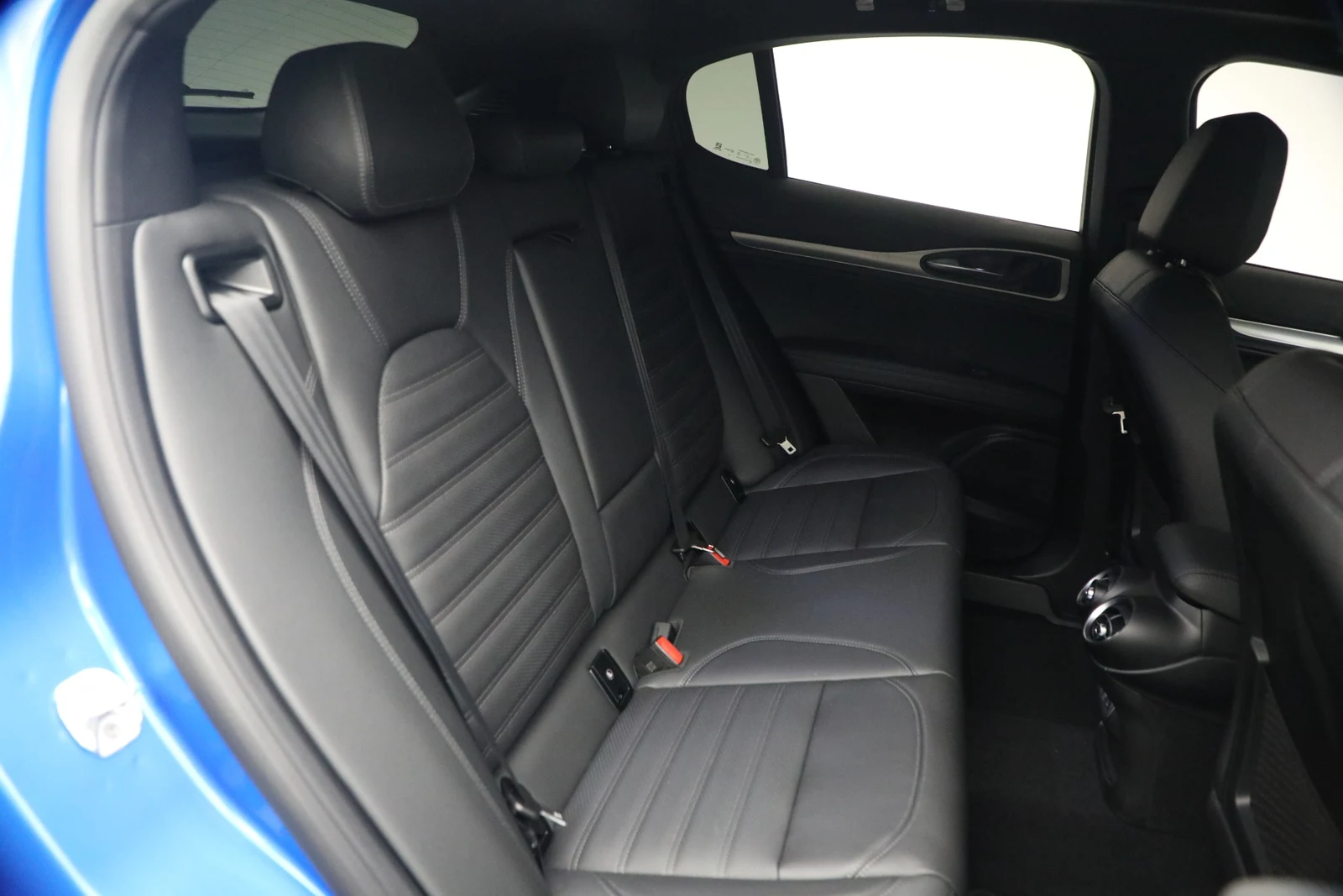 2026 Alfa Romeo Stelvio Veloce, 19/20