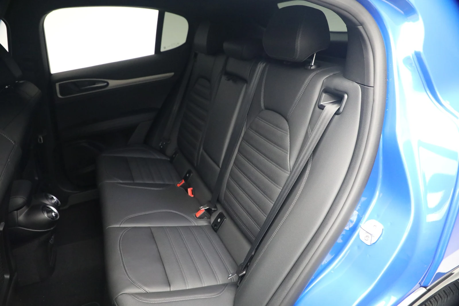 2026 Alfa Romeo Stelvio Veloce, 20/20