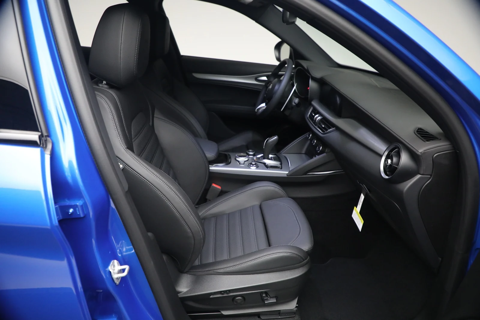 2026 Alfa Romeo Stelvio Veloce, 15/20