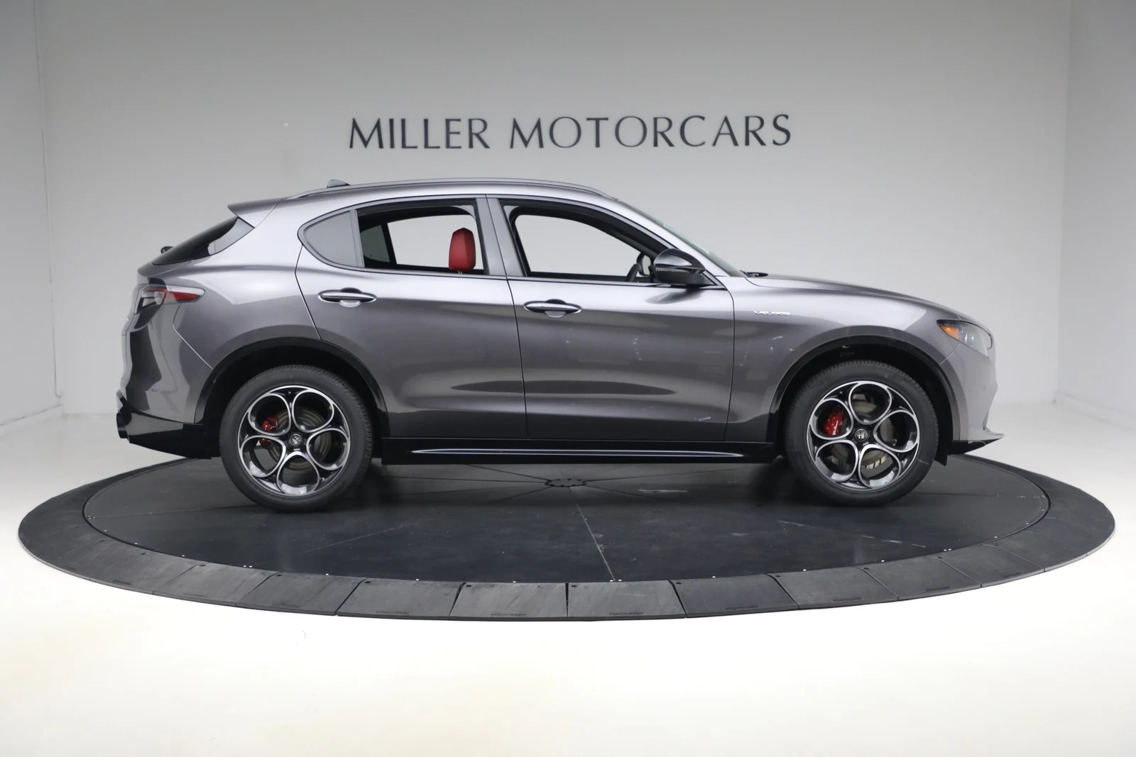 2026 Alfa Romeo Stelvio, 8/20