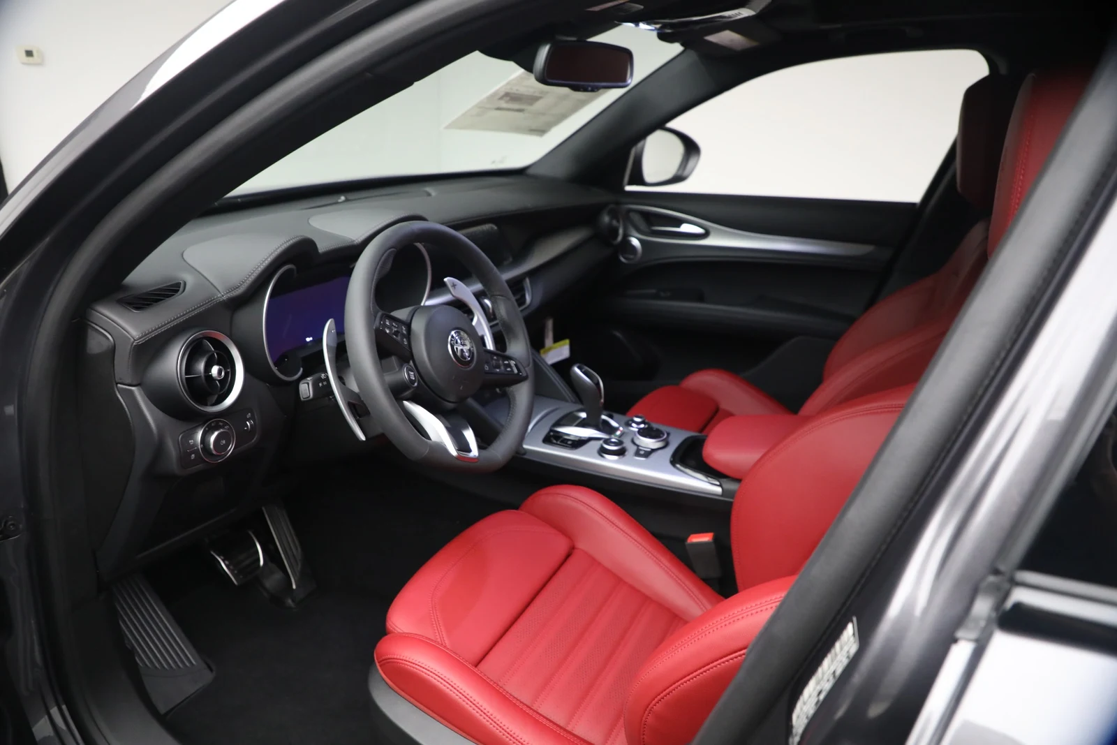 2026 Alfa Romeo Stelvio, 12/20