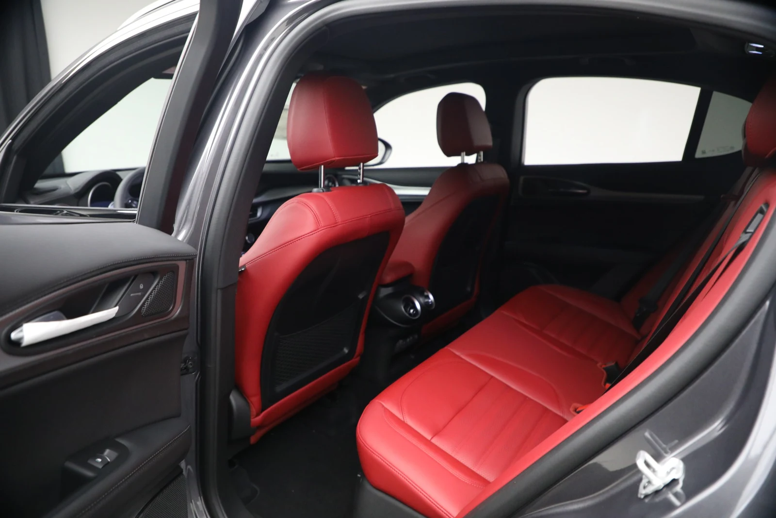 2026 Alfa Romeo Stelvio, 16/20