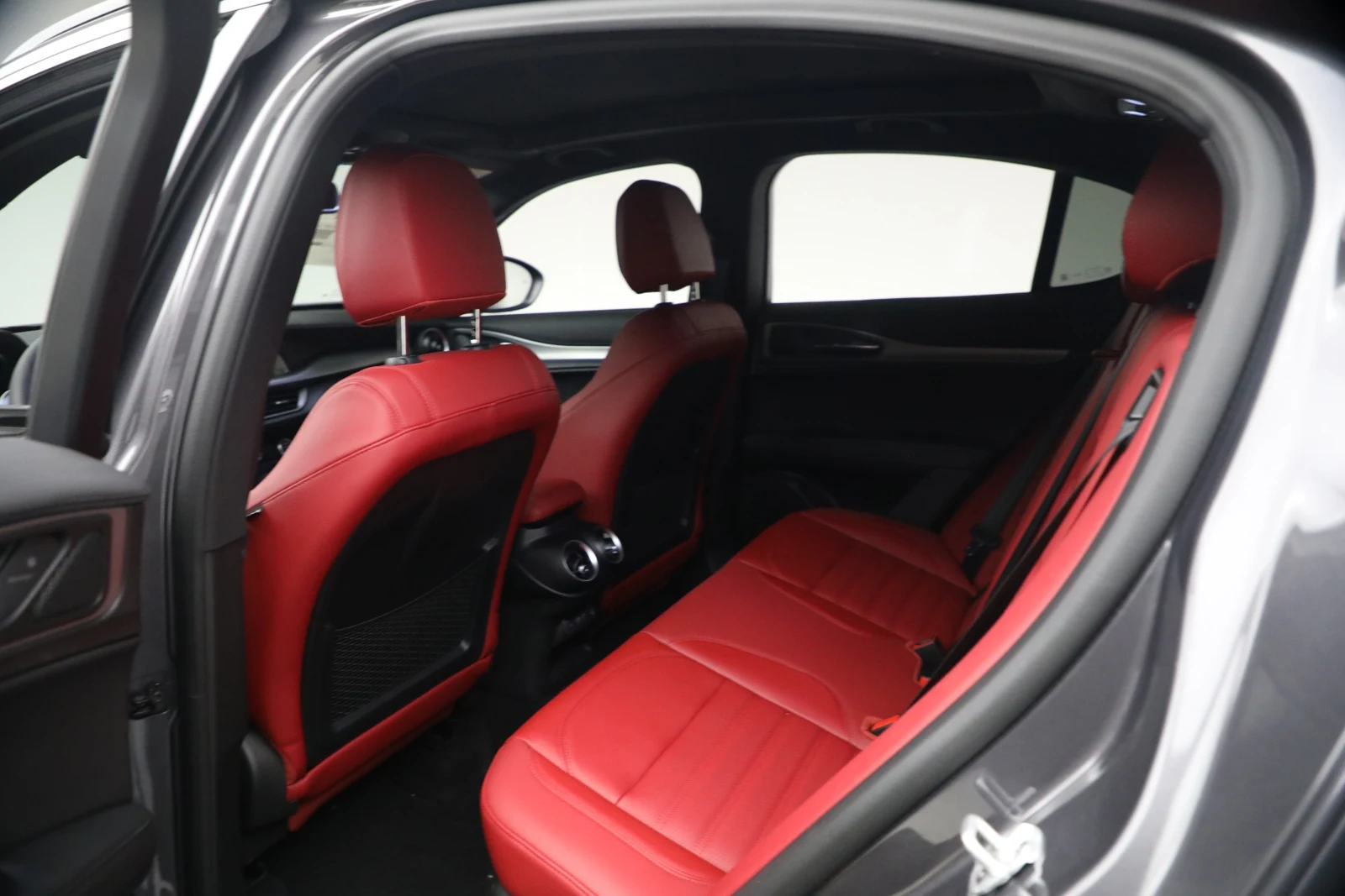 2026 Alfa Romeo Stelvio, 19/20