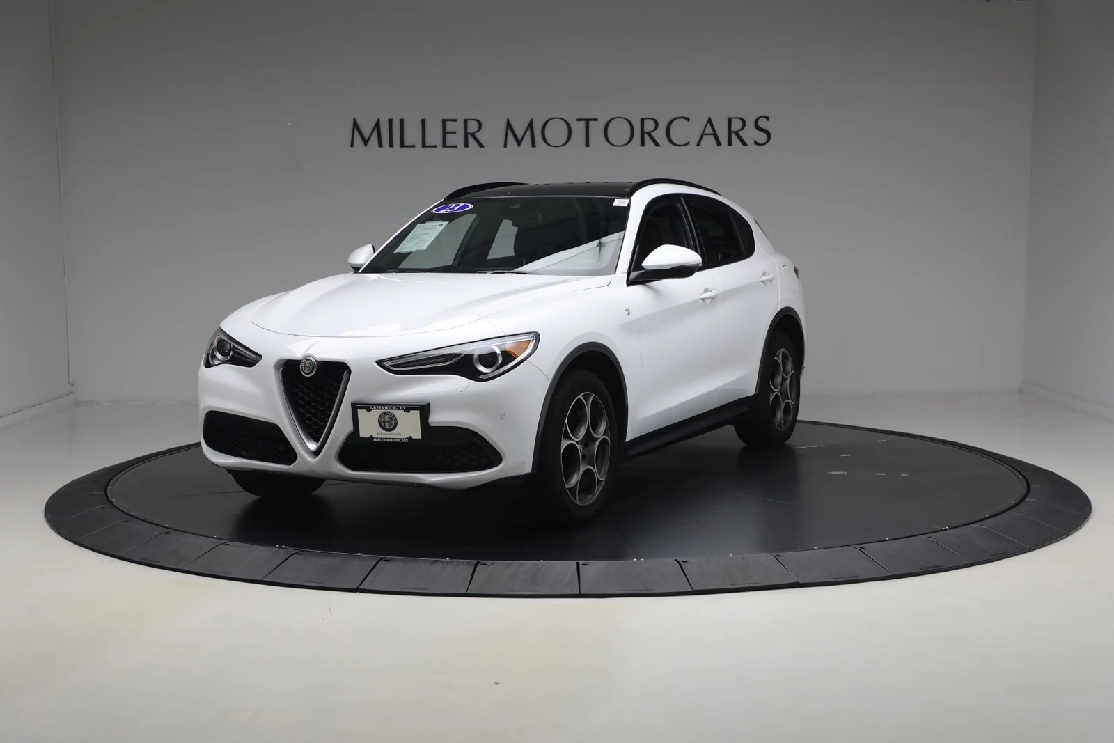 2023 Alfa Romeo Stelvio Ti, 2/20