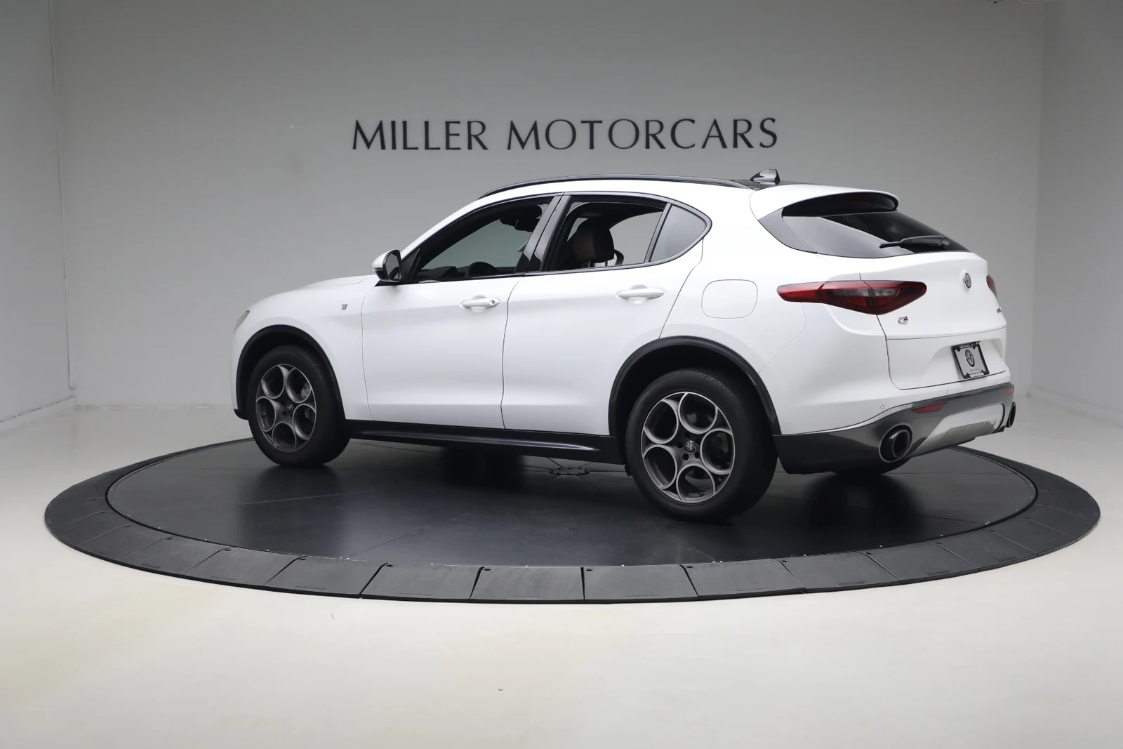 2023 Alfa Romeo Stelvio Ti, 4/20