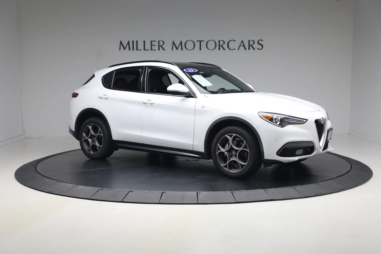 2023 Alfa Romeo Stelvio Ti, 10/20
