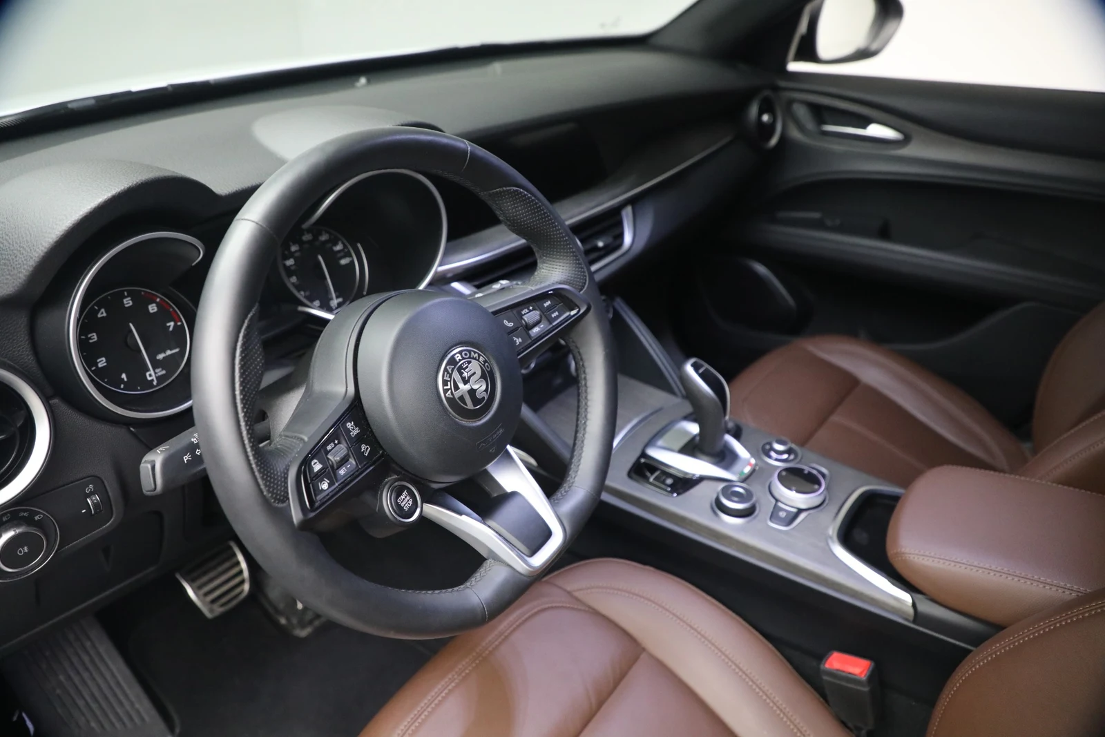 2023 Alfa Romeo Stelvio Ti, 20/20