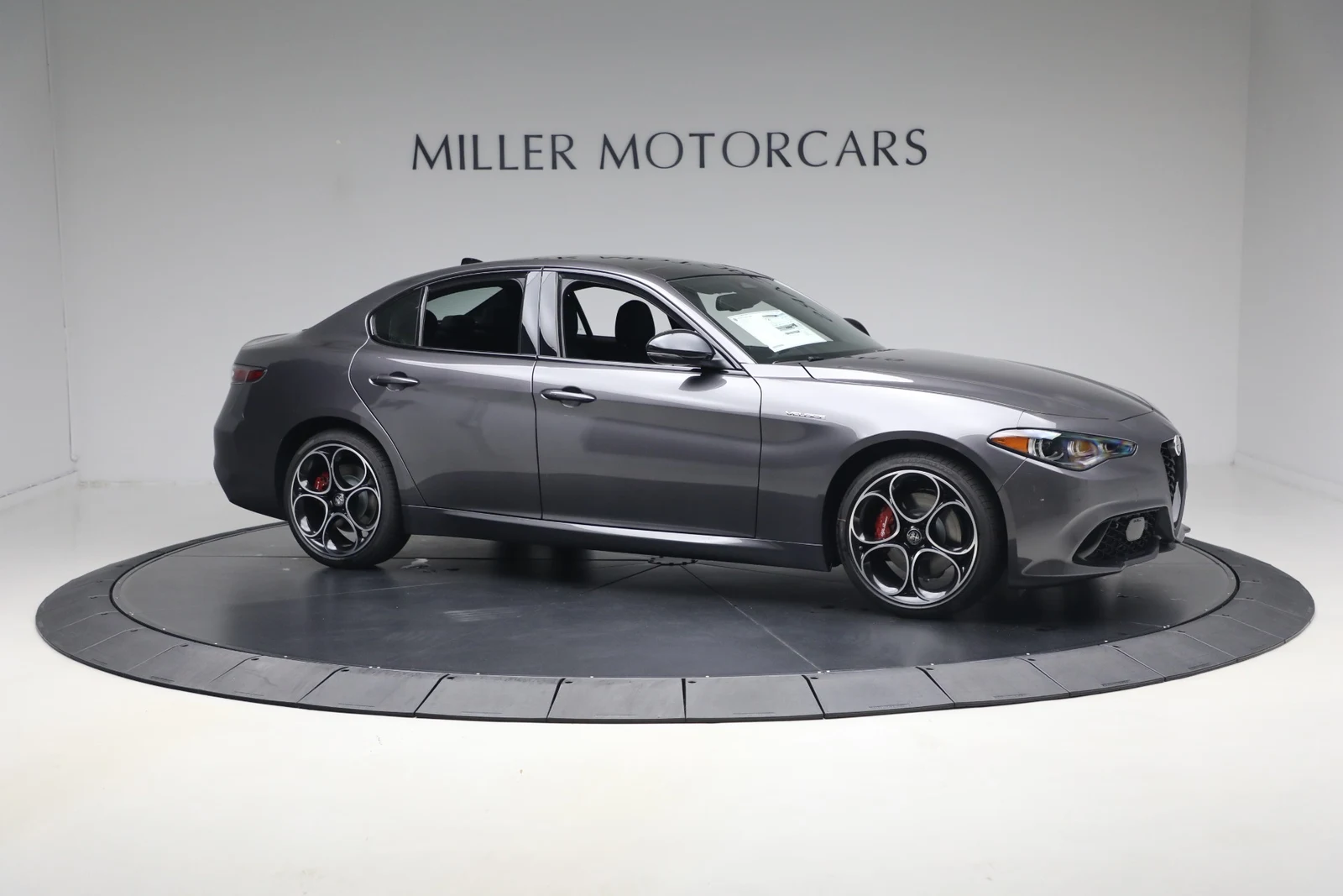 2026 Alfa Romeo Giulia Veloce, 10/17