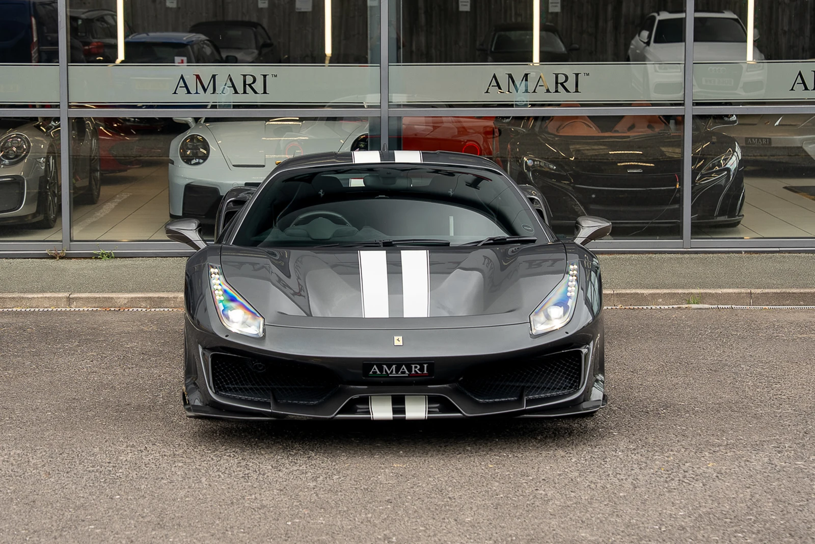 Ferrari 488 Pista, 5/10