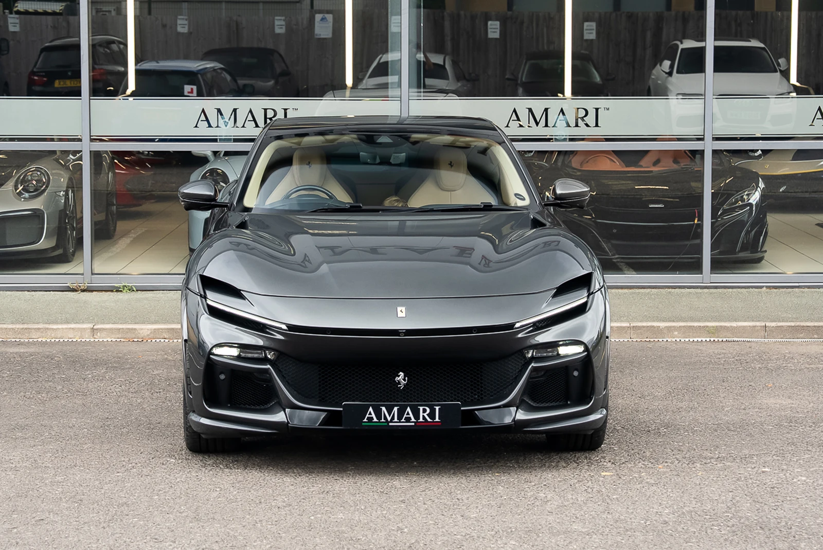 Ferrari Purosangue, 5/10