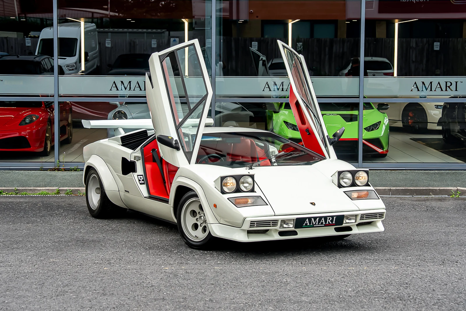 Lamborghini Countach LP400 S, 2/10