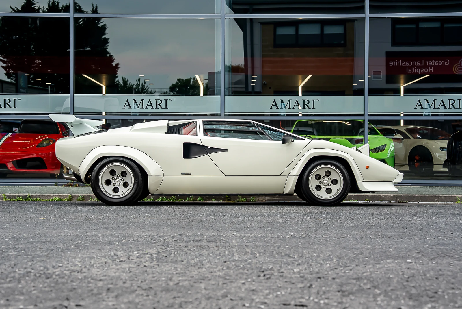 Lamborghini Countach LP400 S, 3/10