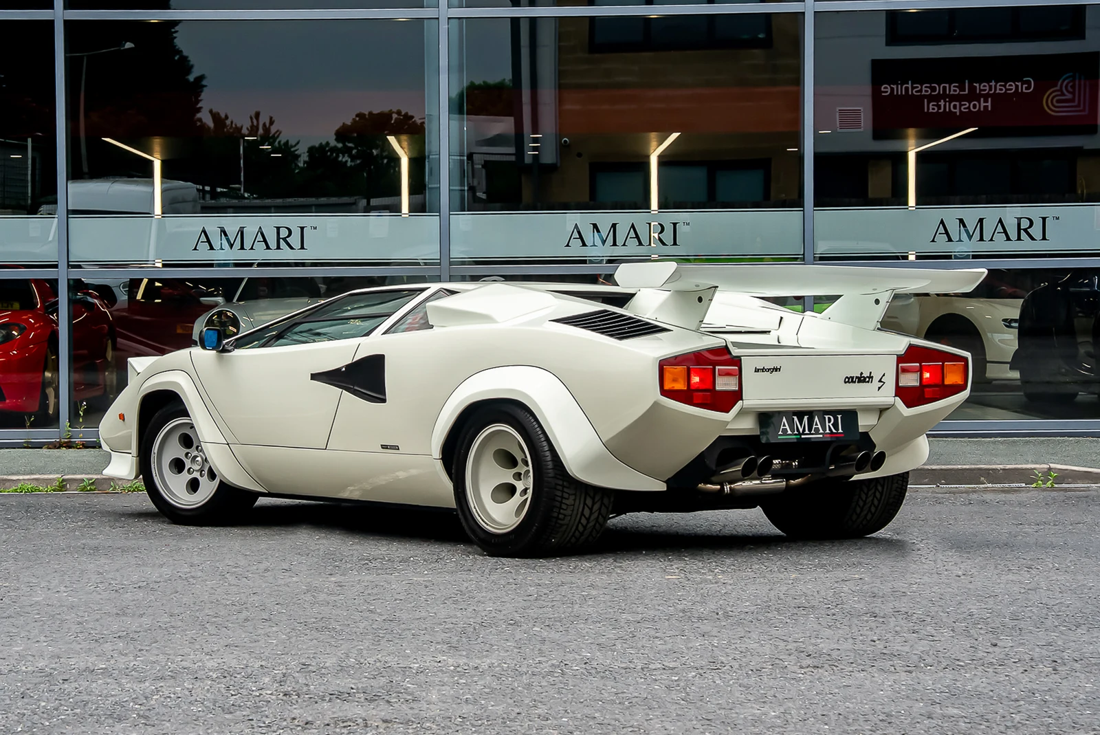 Lamborghini Countach LP400 S, 4/10