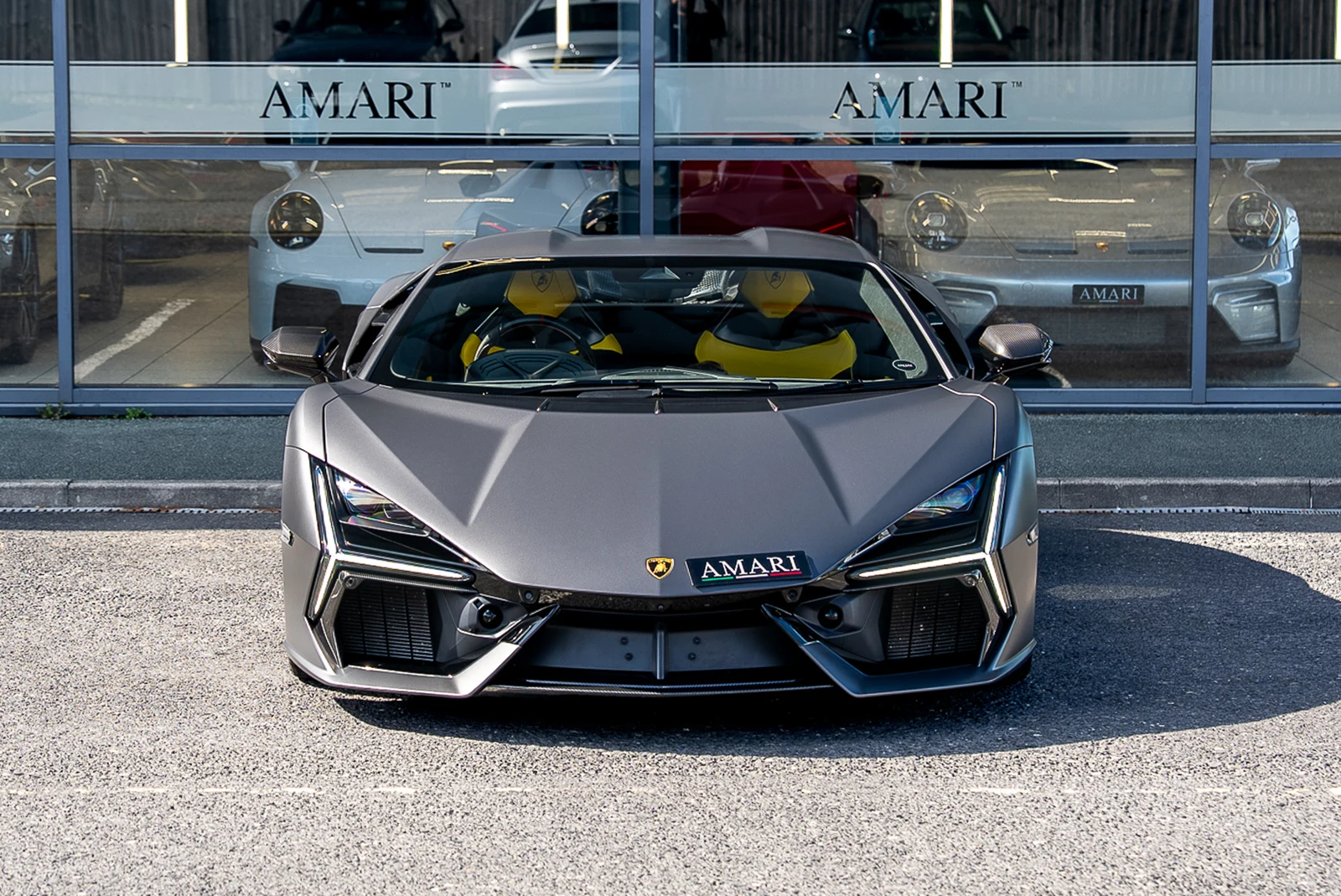 Lamborghini Revuelto, 5/10
