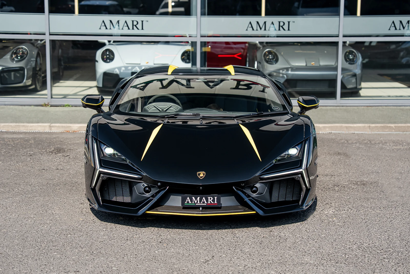 Lamborghini Revuelto, 5/10