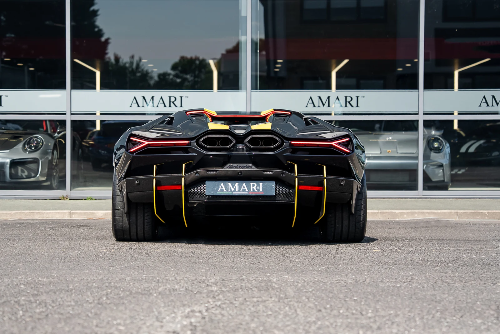 Lamborghini Revuelto, 7/10