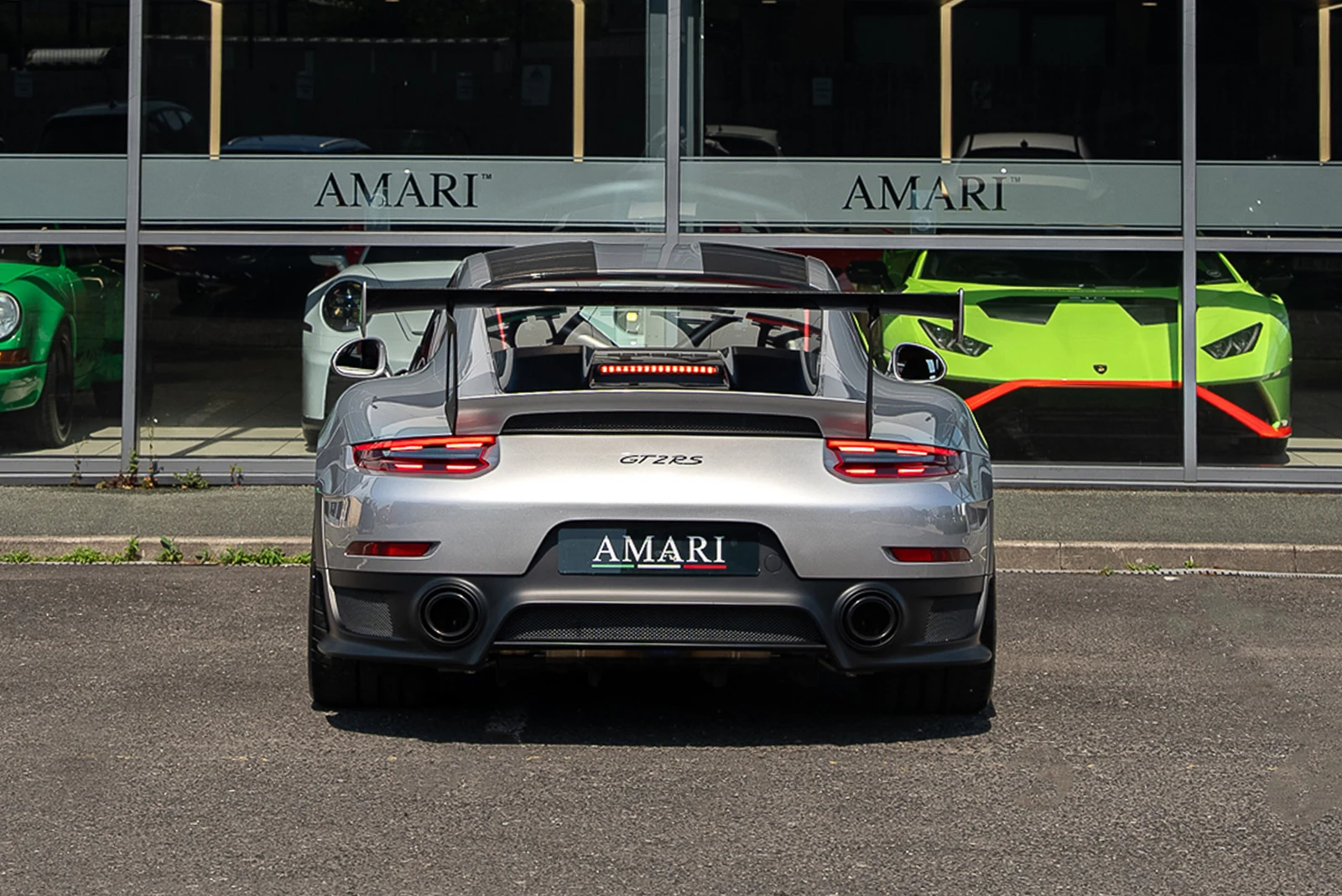 Porsche 911 GT2 RS Weissach (991), 8/10