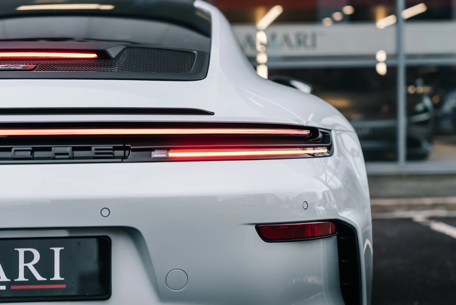 Porsche 911 GT3 Touring (992.2), 8/10