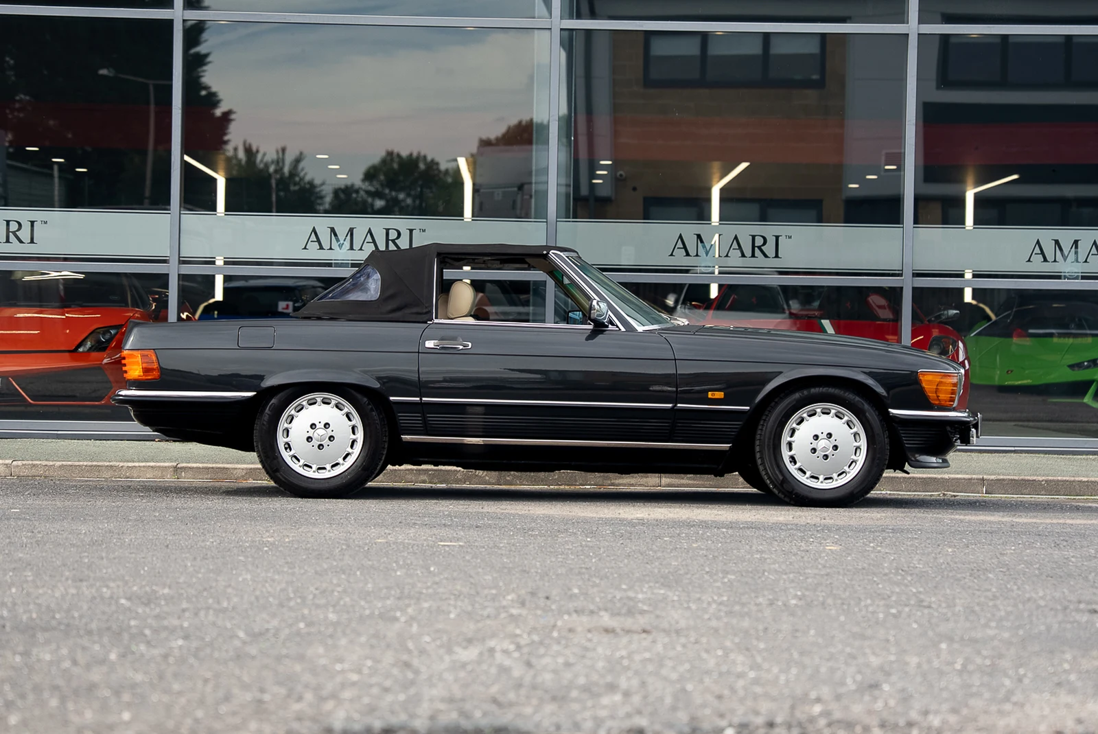 Mercedes-Benz 500 SL (R107), 3/10