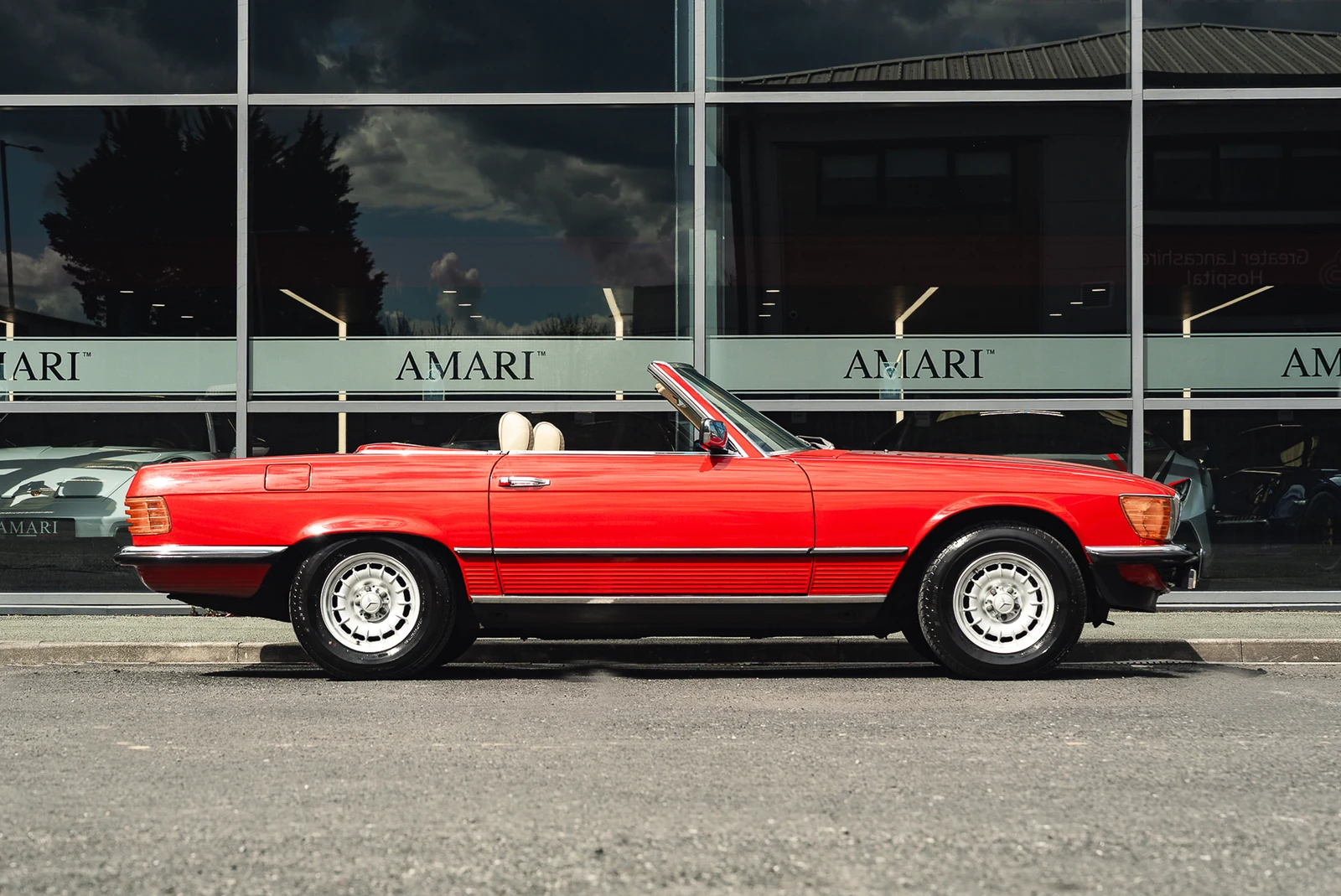 Mercedes-Benz 380 SL (R107), 3/10