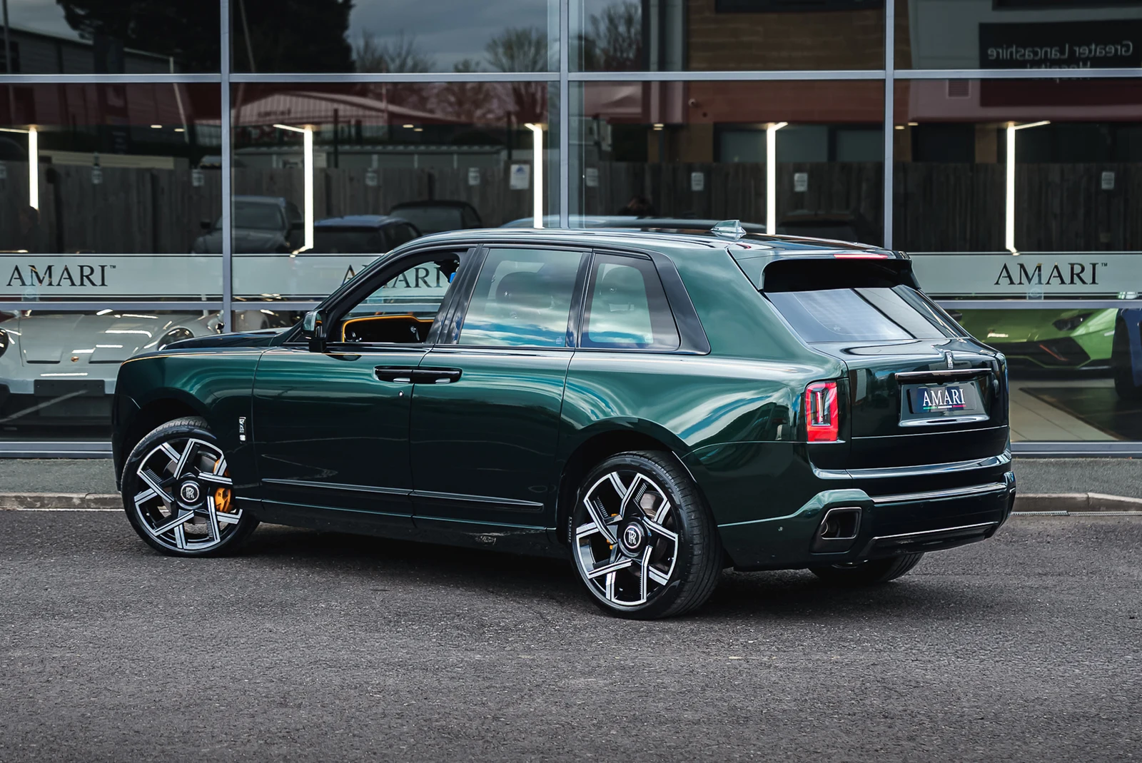 Rolls-Royce Cullinan Black Badge Series II, 3/10