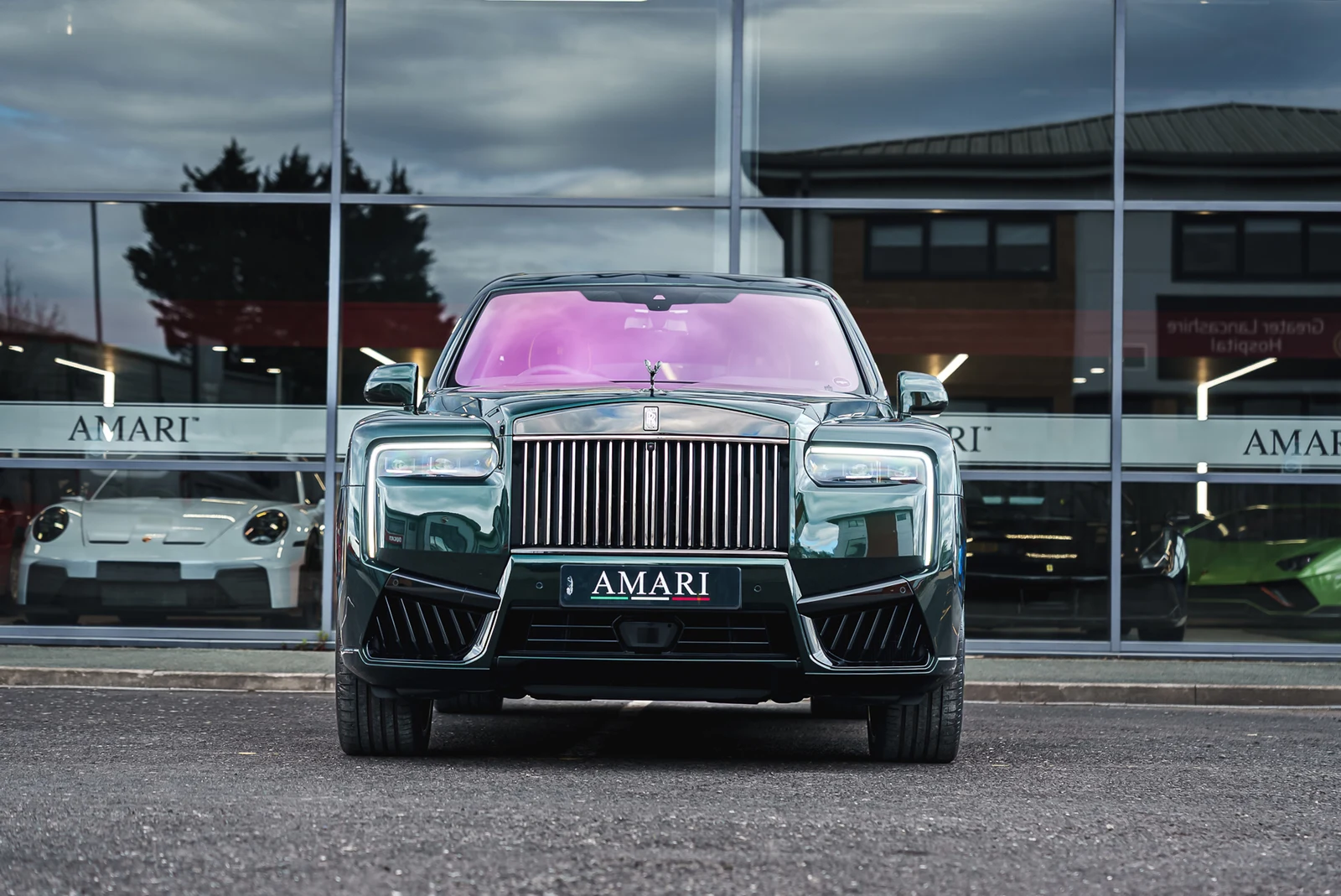 Rolls-Royce Cullinan Black Badge Series II, 4/10