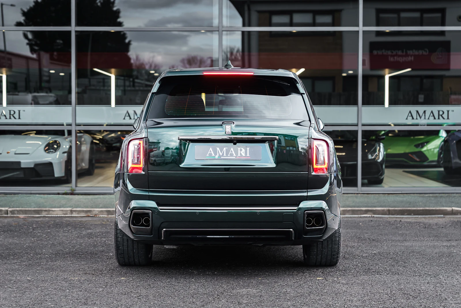 Rolls-Royce Cullinan Black Badge Series II, 6/10