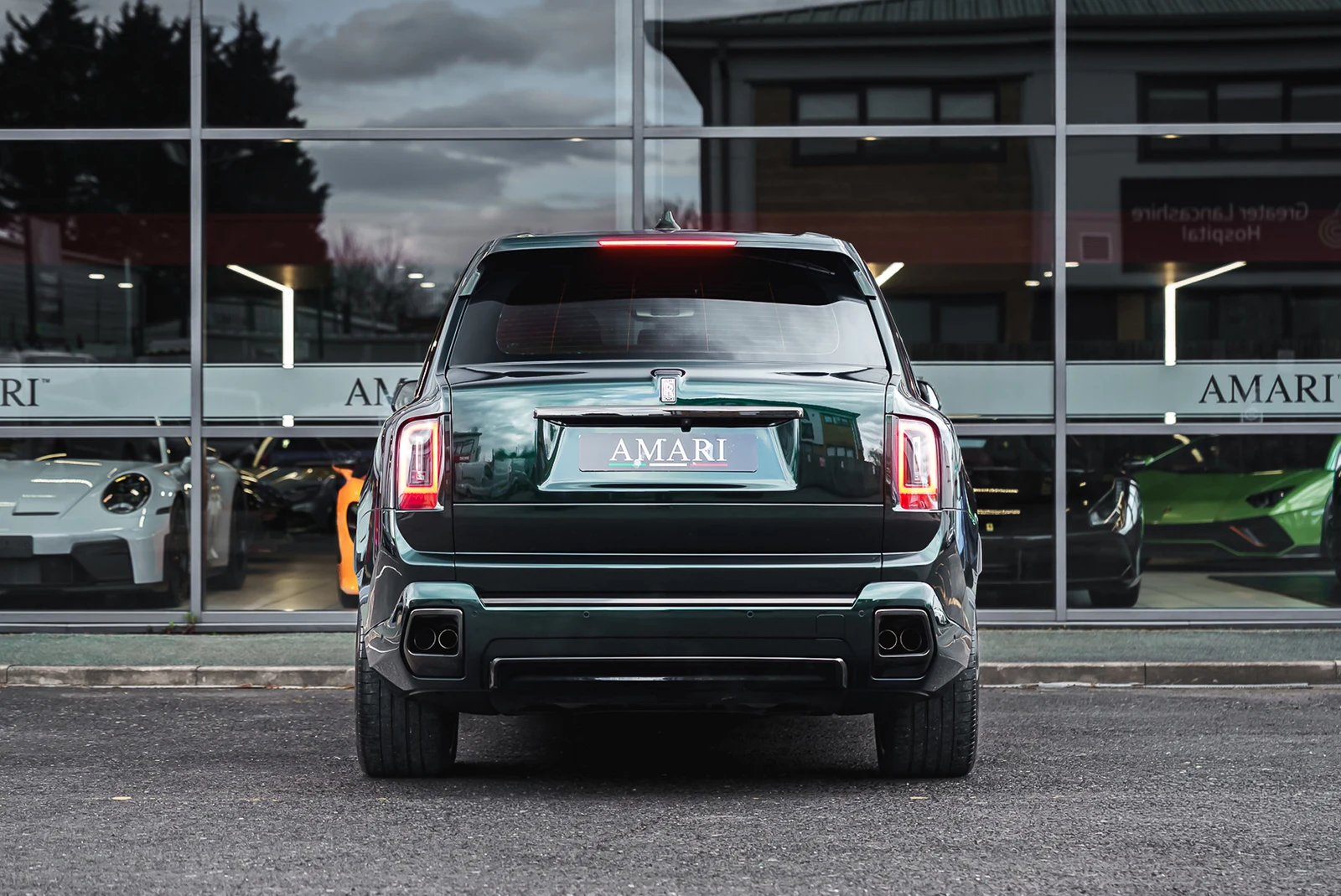 Rolls-Royce Cullinan Black Badge Series II, 7/10