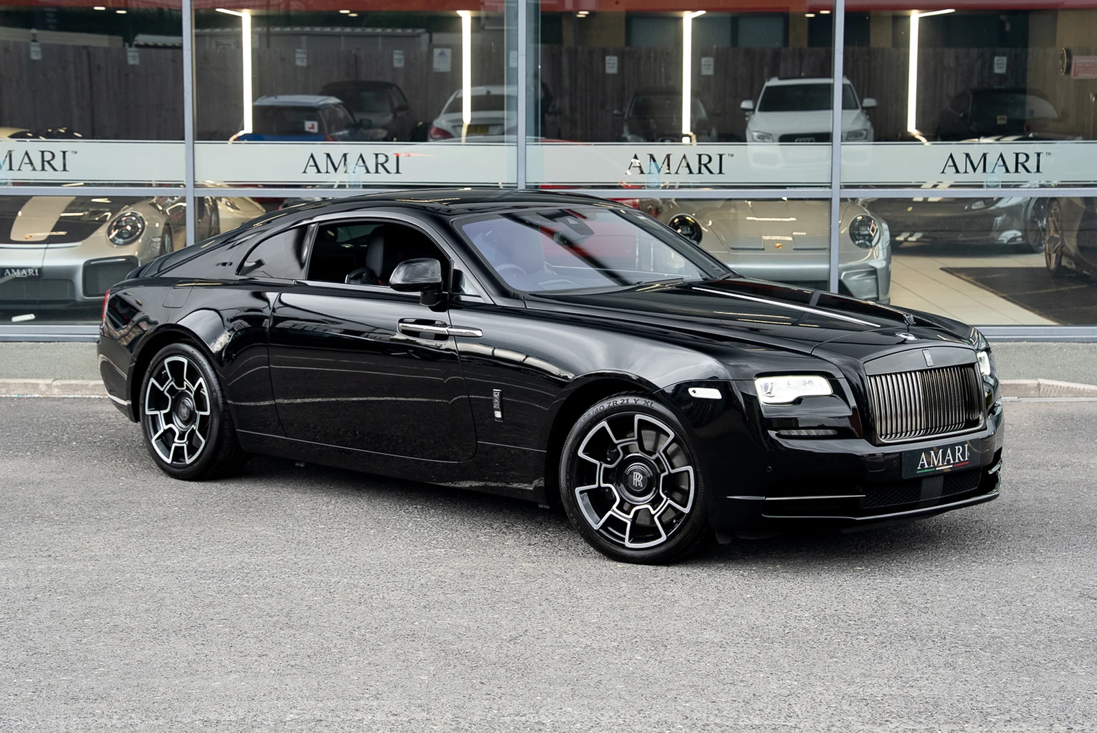 Seller photograph: Rolls-Royce Wraith Black Badge Diamond Black