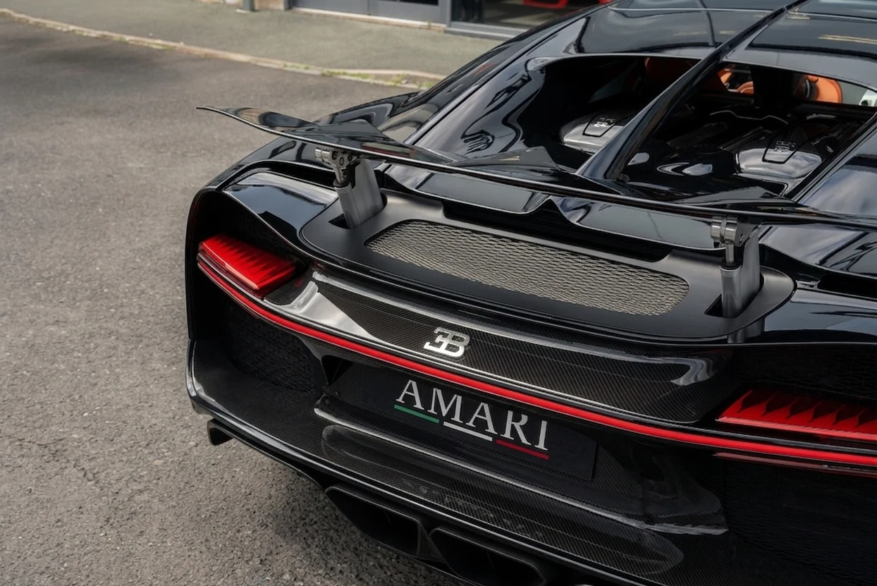 Bugatti Chiron, 8/10