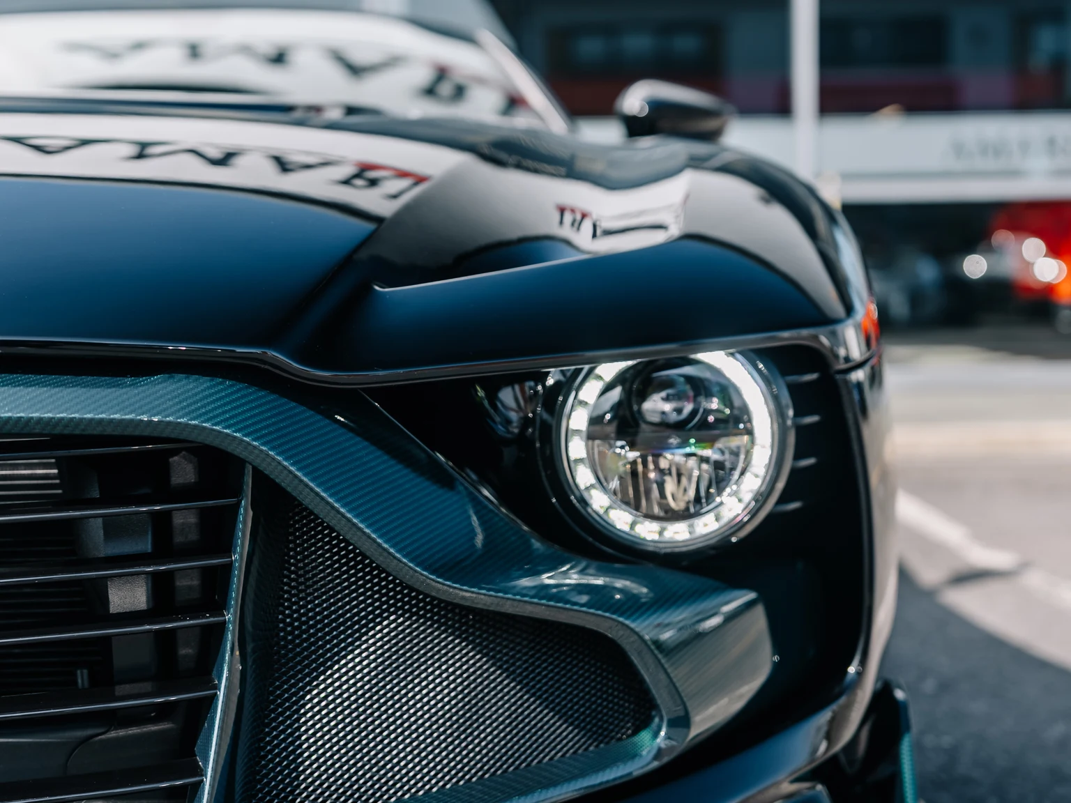 Aston Martin Valour, 7/10