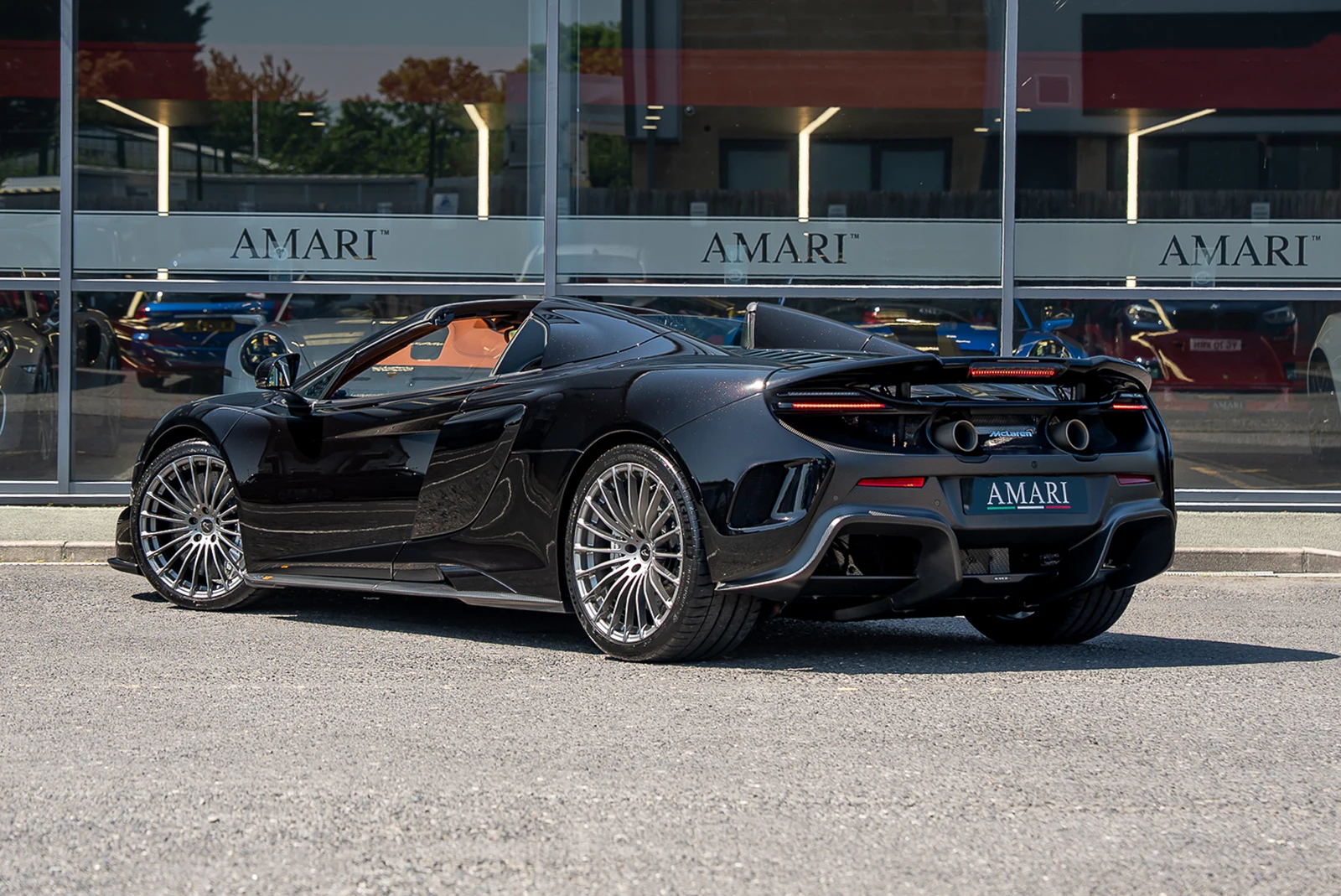 McLaren 675LT Spider, 3/10