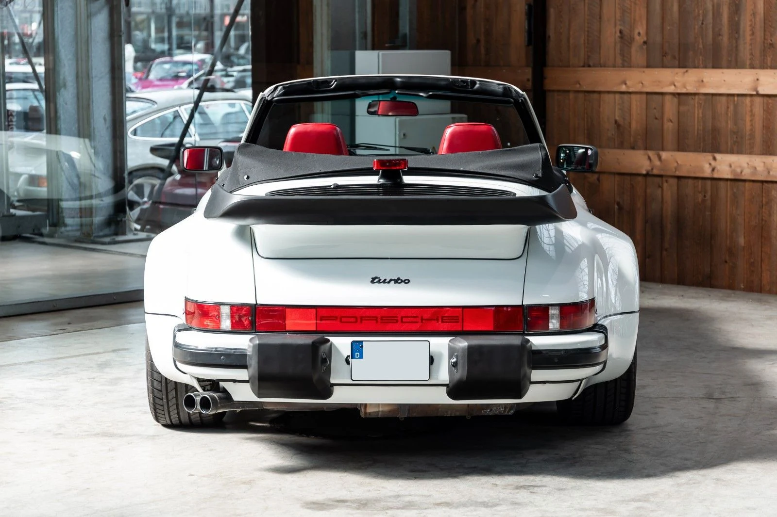 Porsche 911 Turbo Cabriolet (930), 6/10