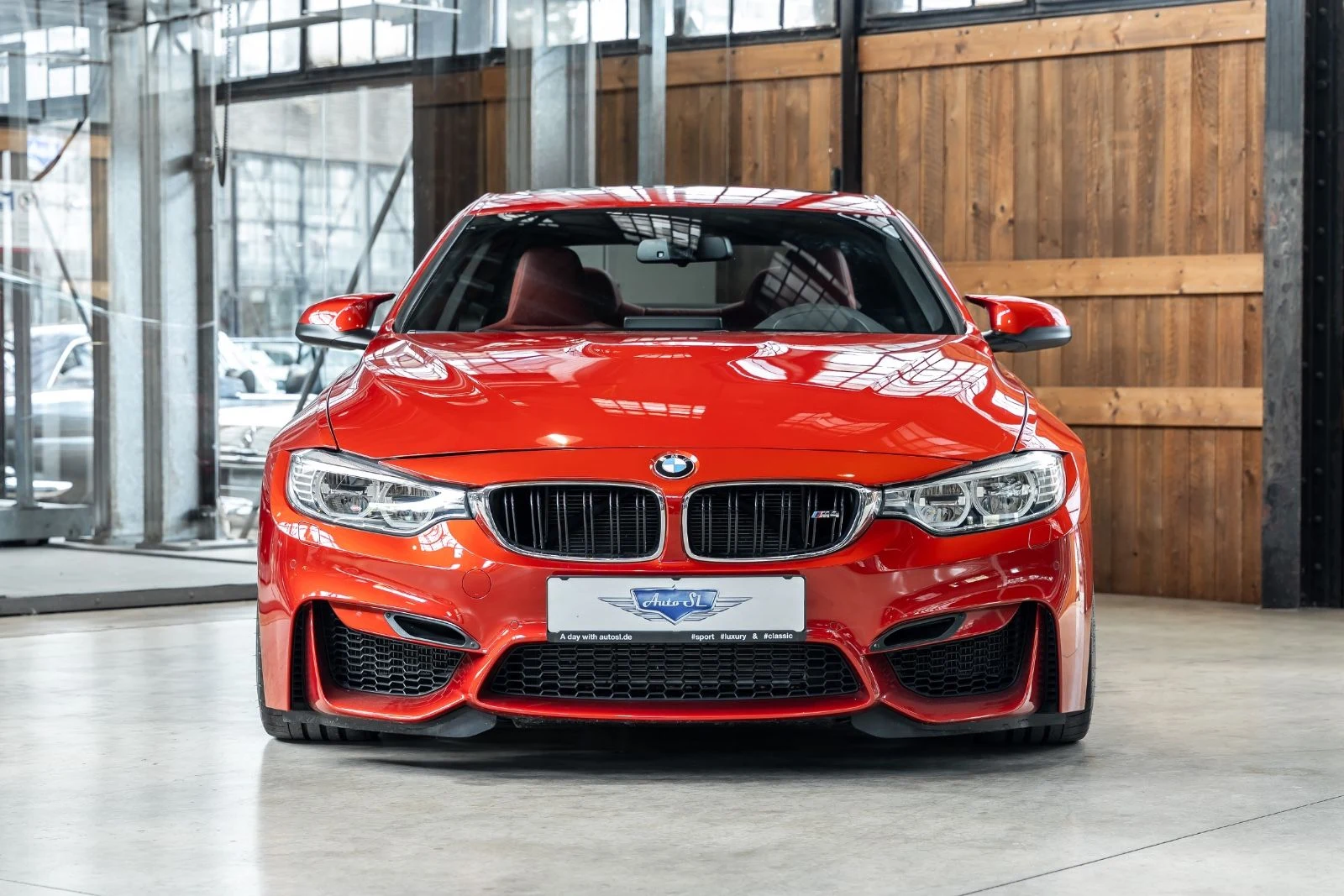 BMW M4 Coupé (F82), 3/10