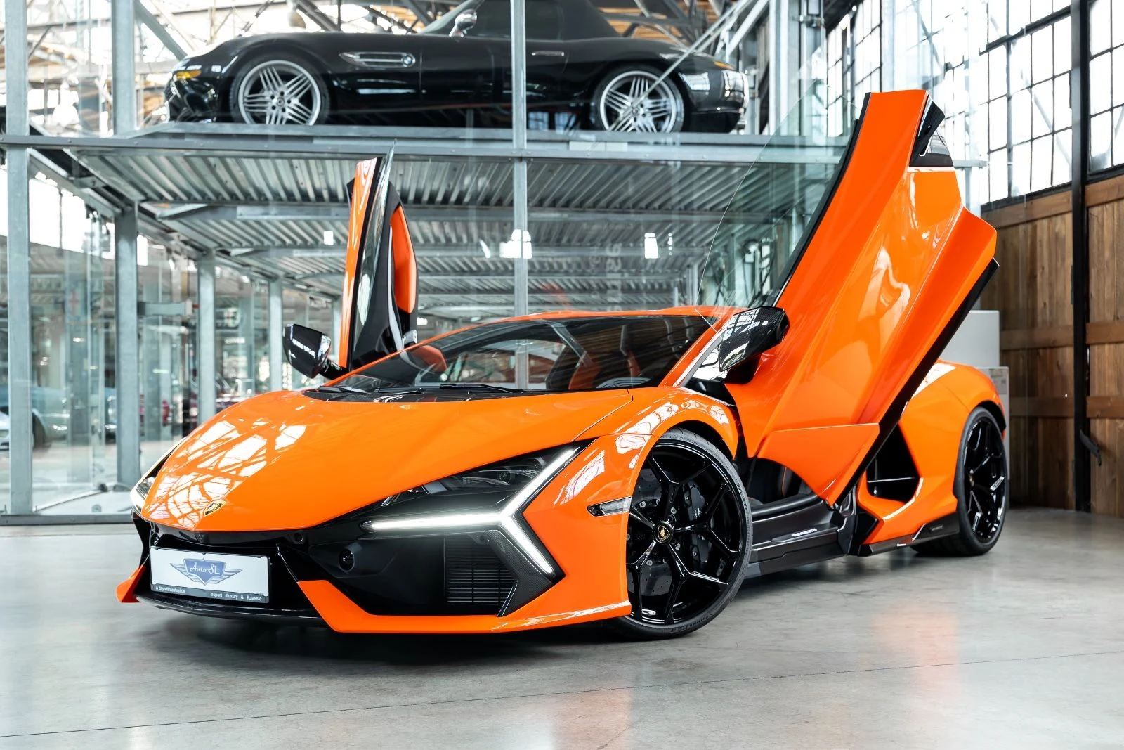 Lamborghini Revuelto, 8/10