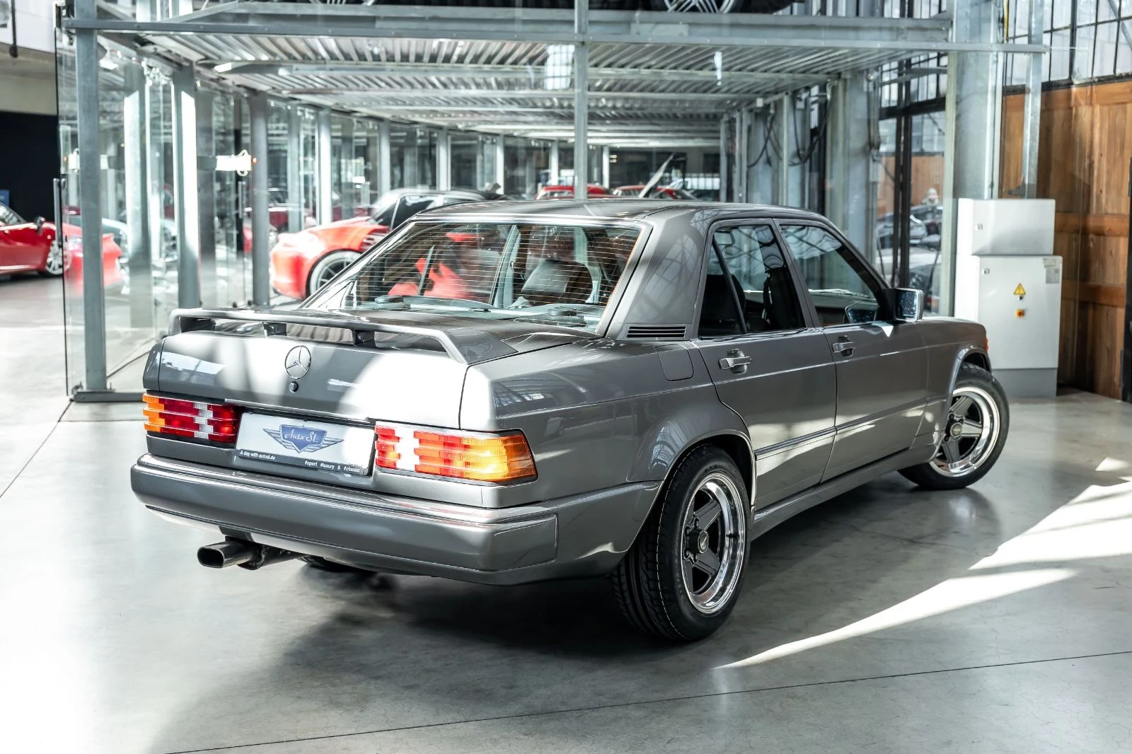 Mercedes-Benz 190 E 5.0 V8 Schulz Tuning (W201), 2/10