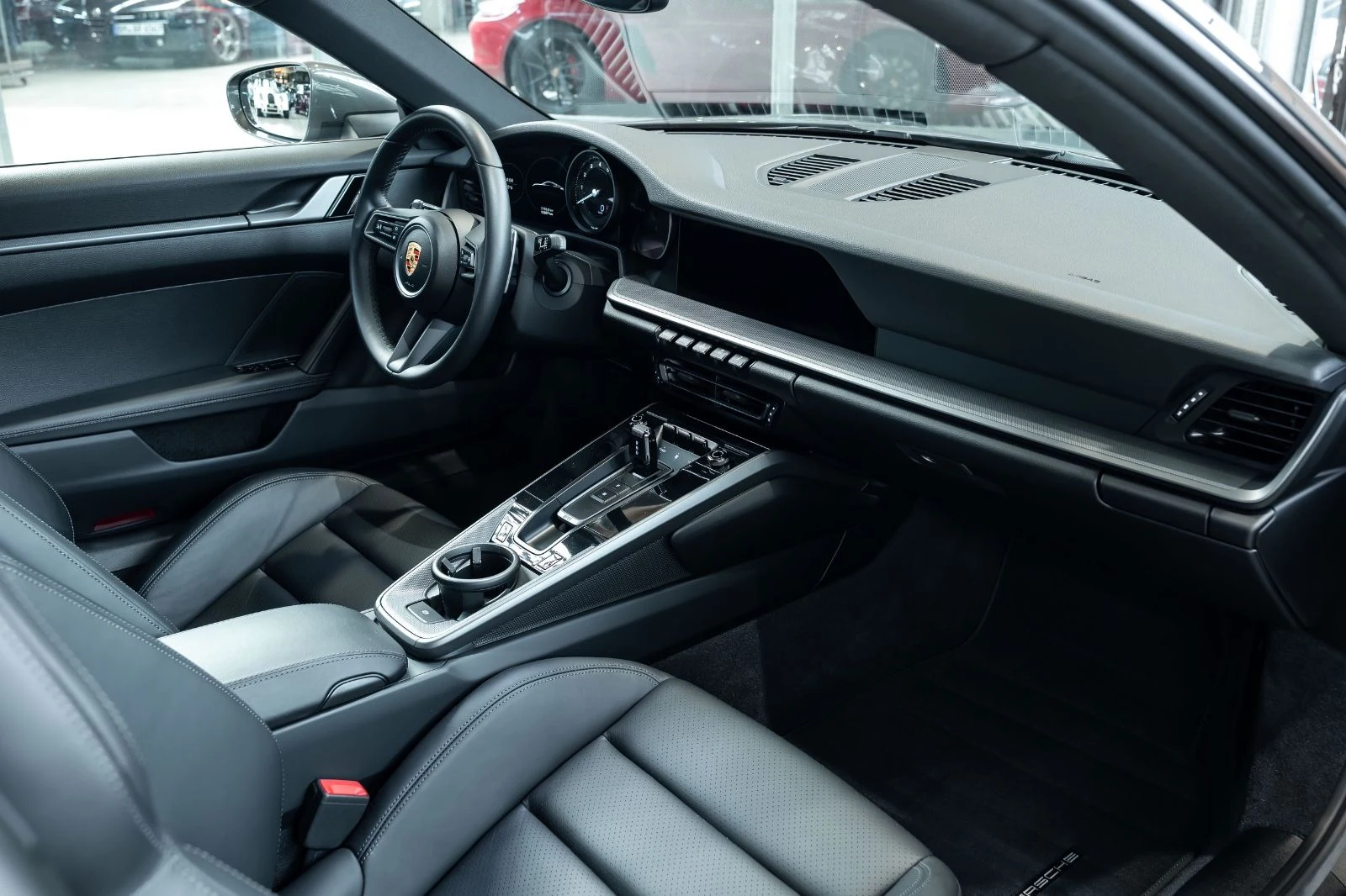Porsche 911 Carrera S (992), 9/10