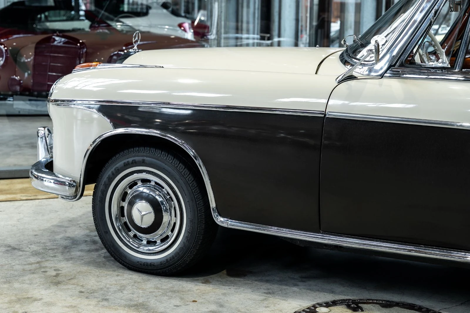 Mercedes-Benz 220 S Cabriolet (W180), 8/10