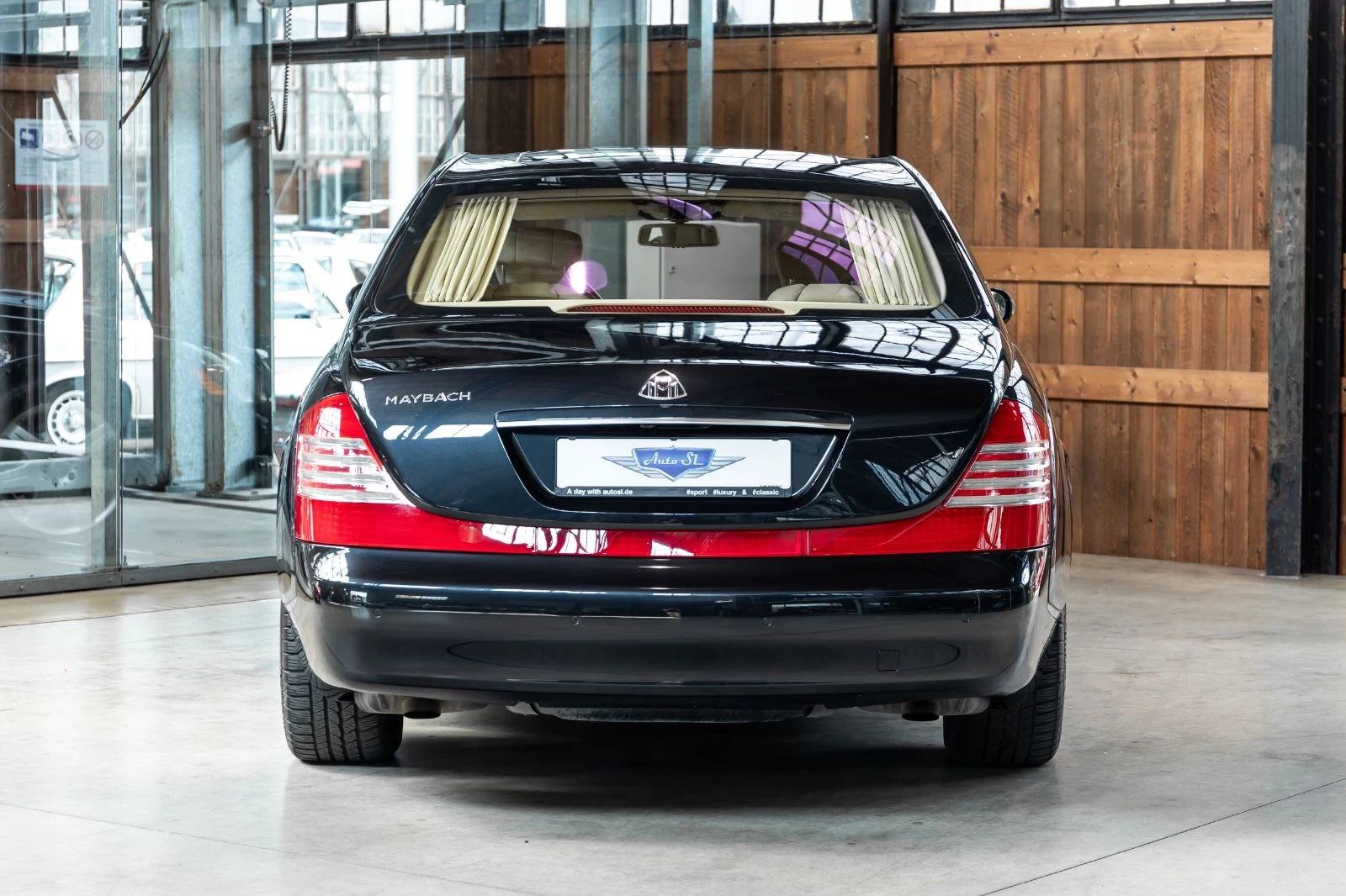 Maybach 57, 4/10